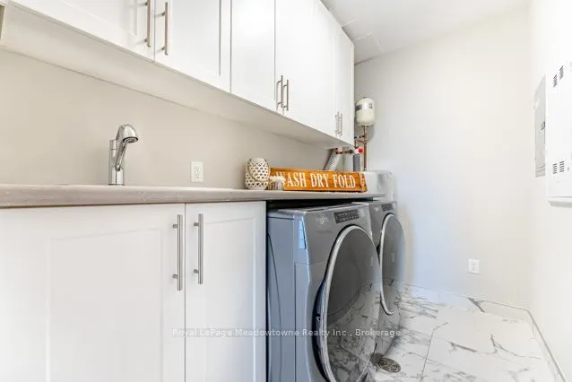 830 Megson Terrace, #422