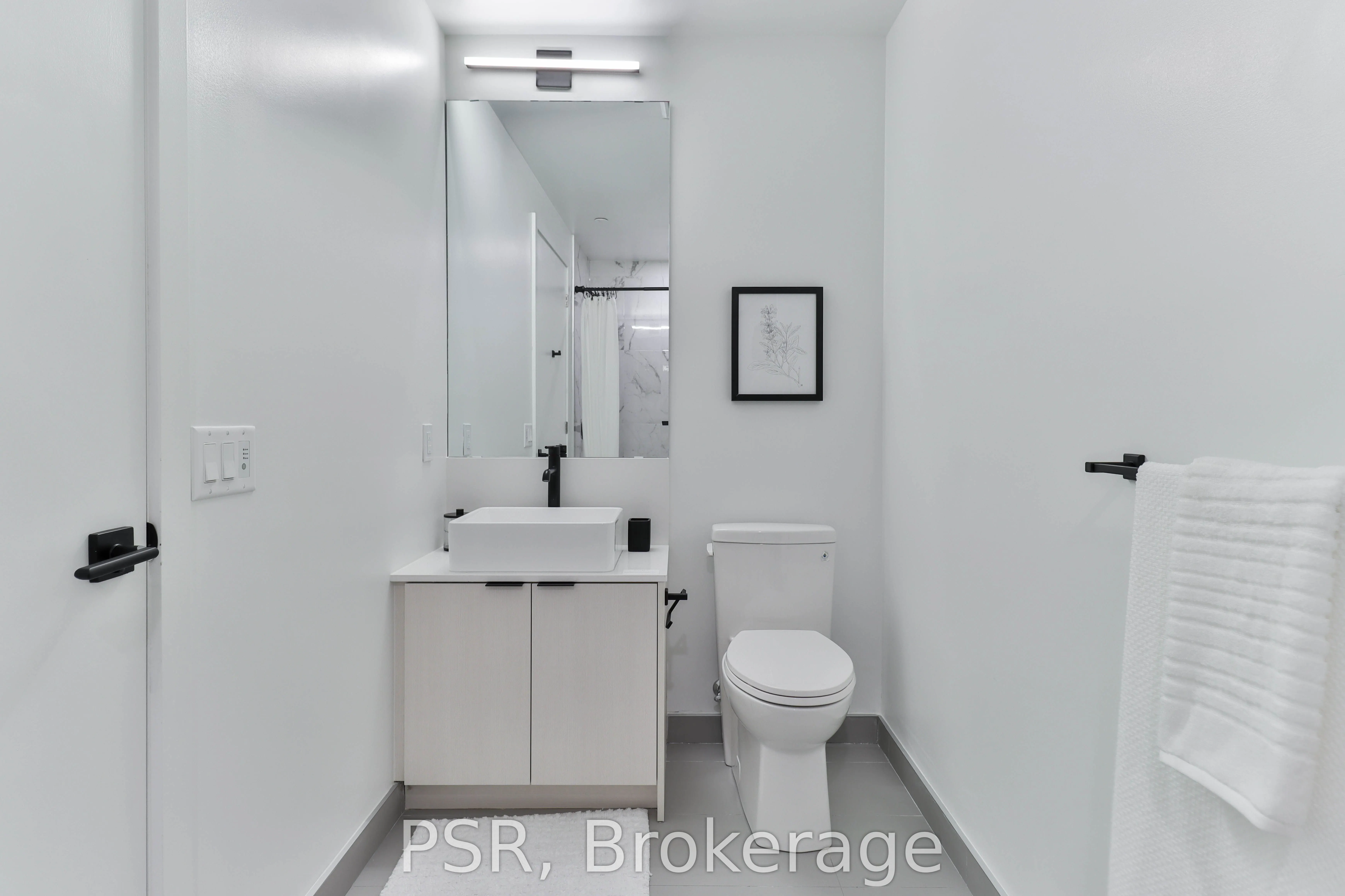 1285 Dupont Street, #702