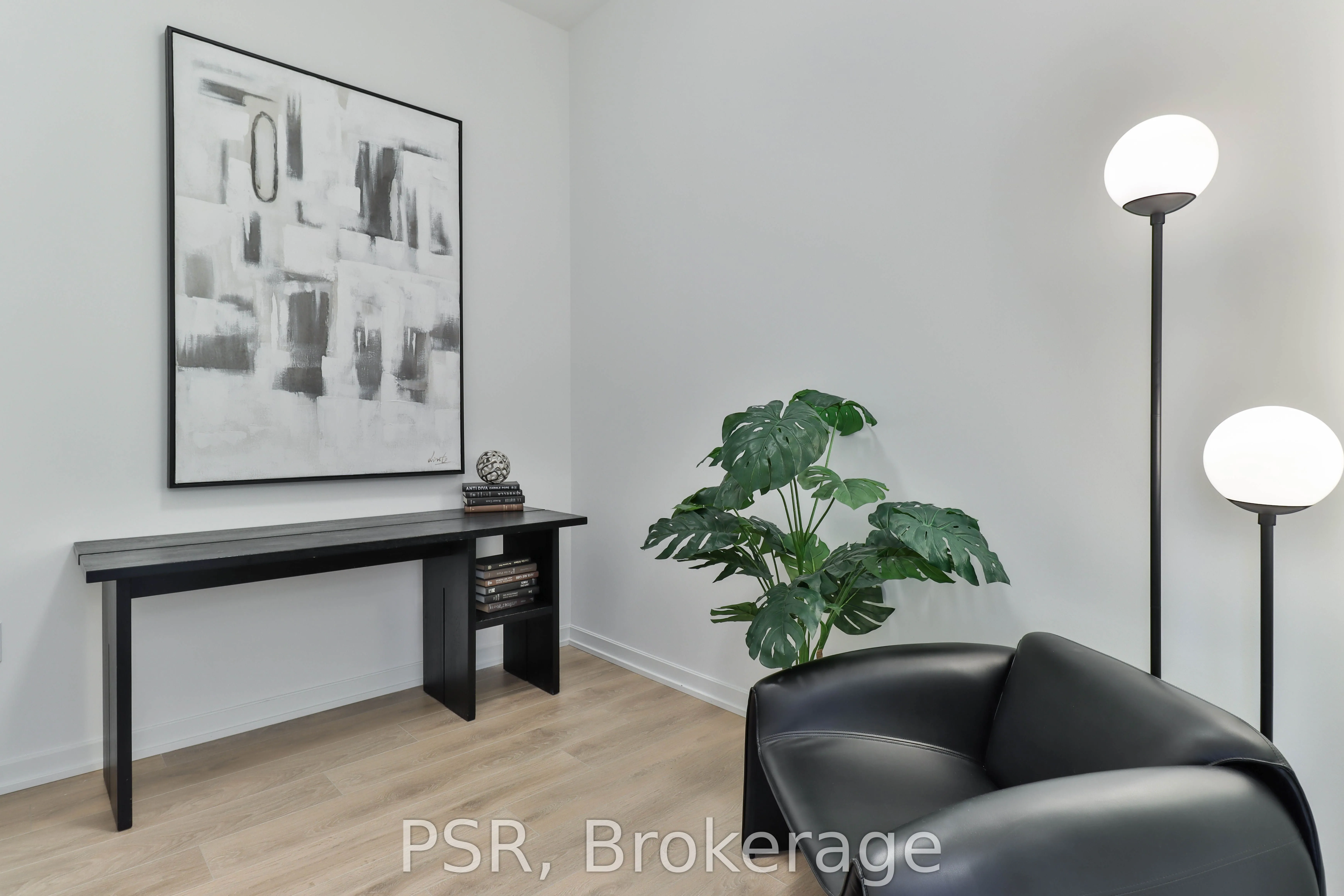 1285 Dupont Street, #702