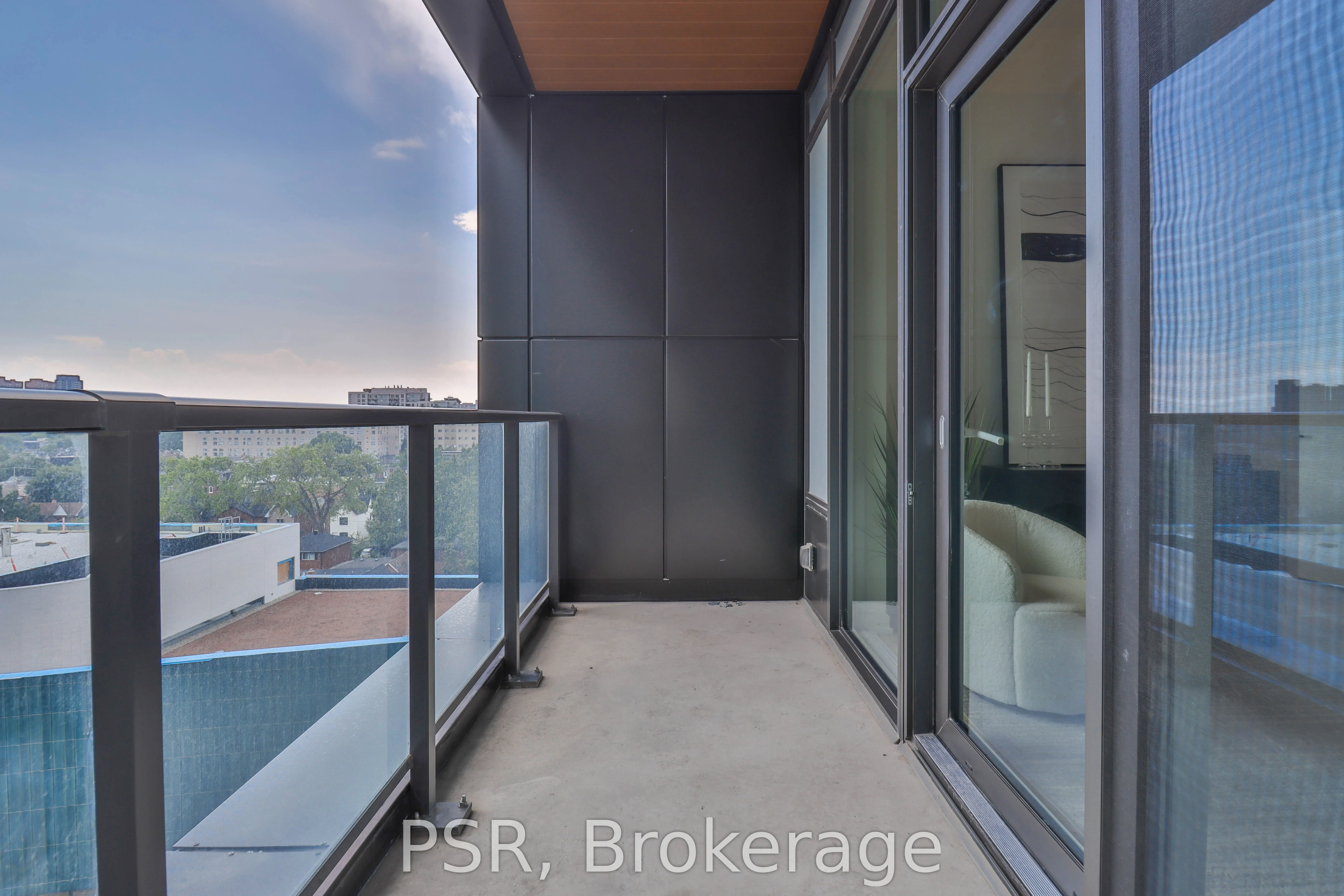 1285 Dupont Street, #702