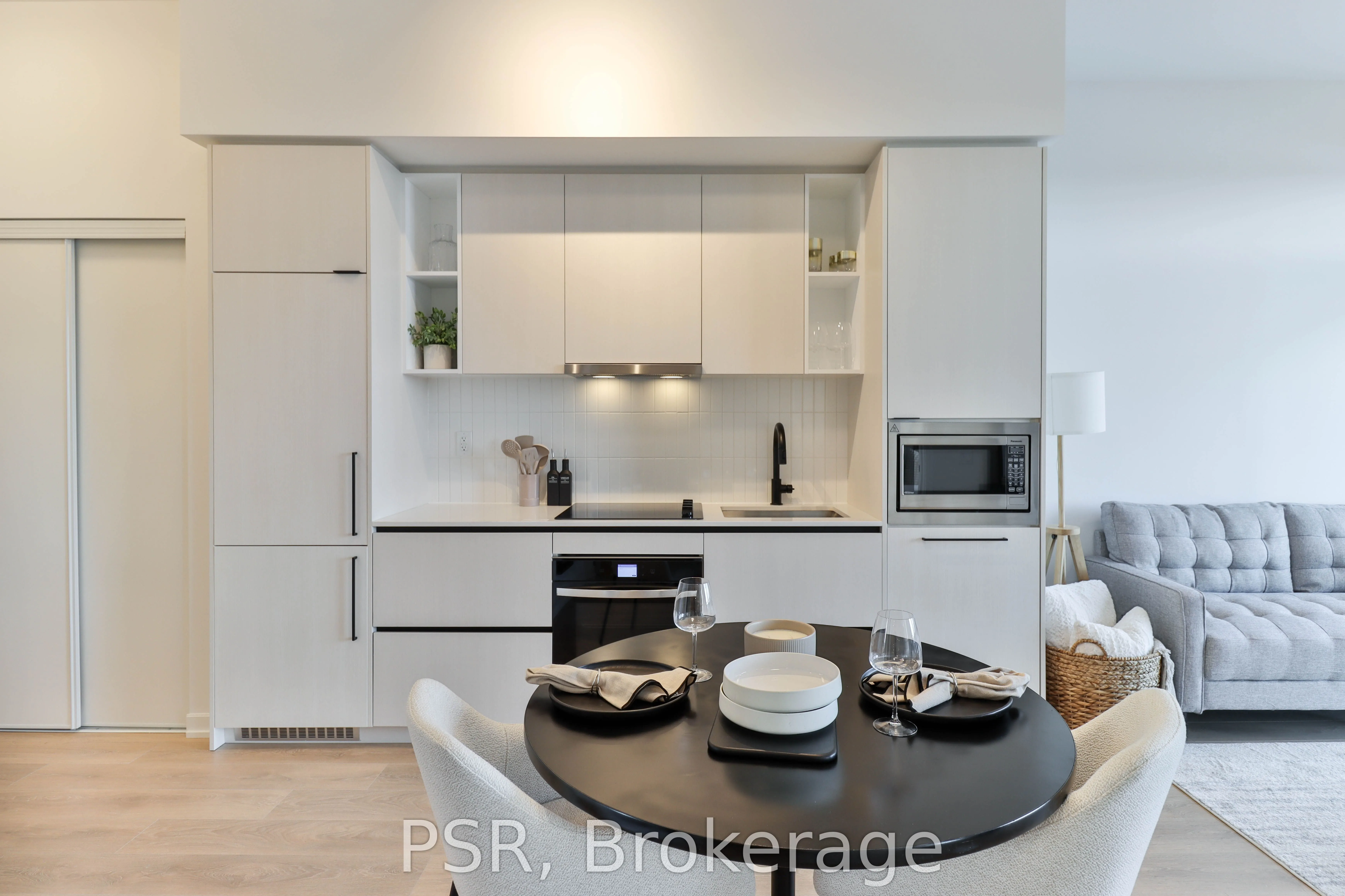 1285 Dupont Street, #702