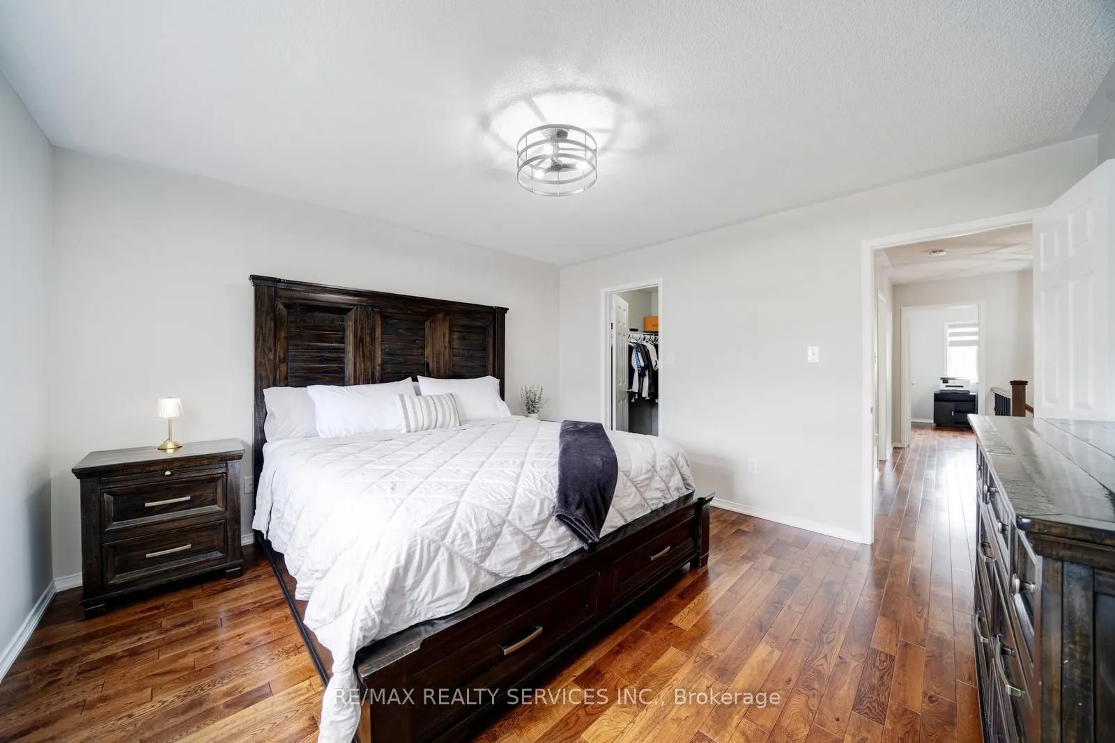 49 Woodcote Crescent