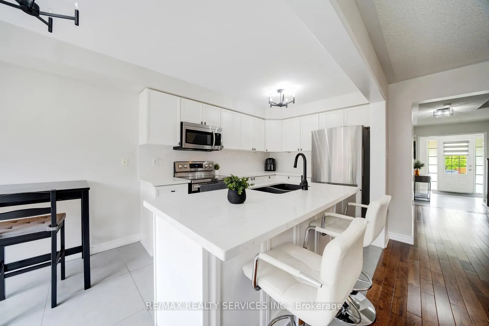 49 Woodcote Crescent