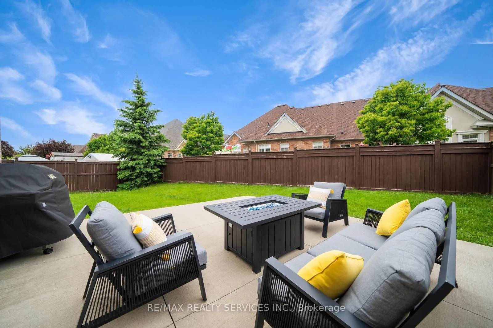 49 Woodcote Crescent