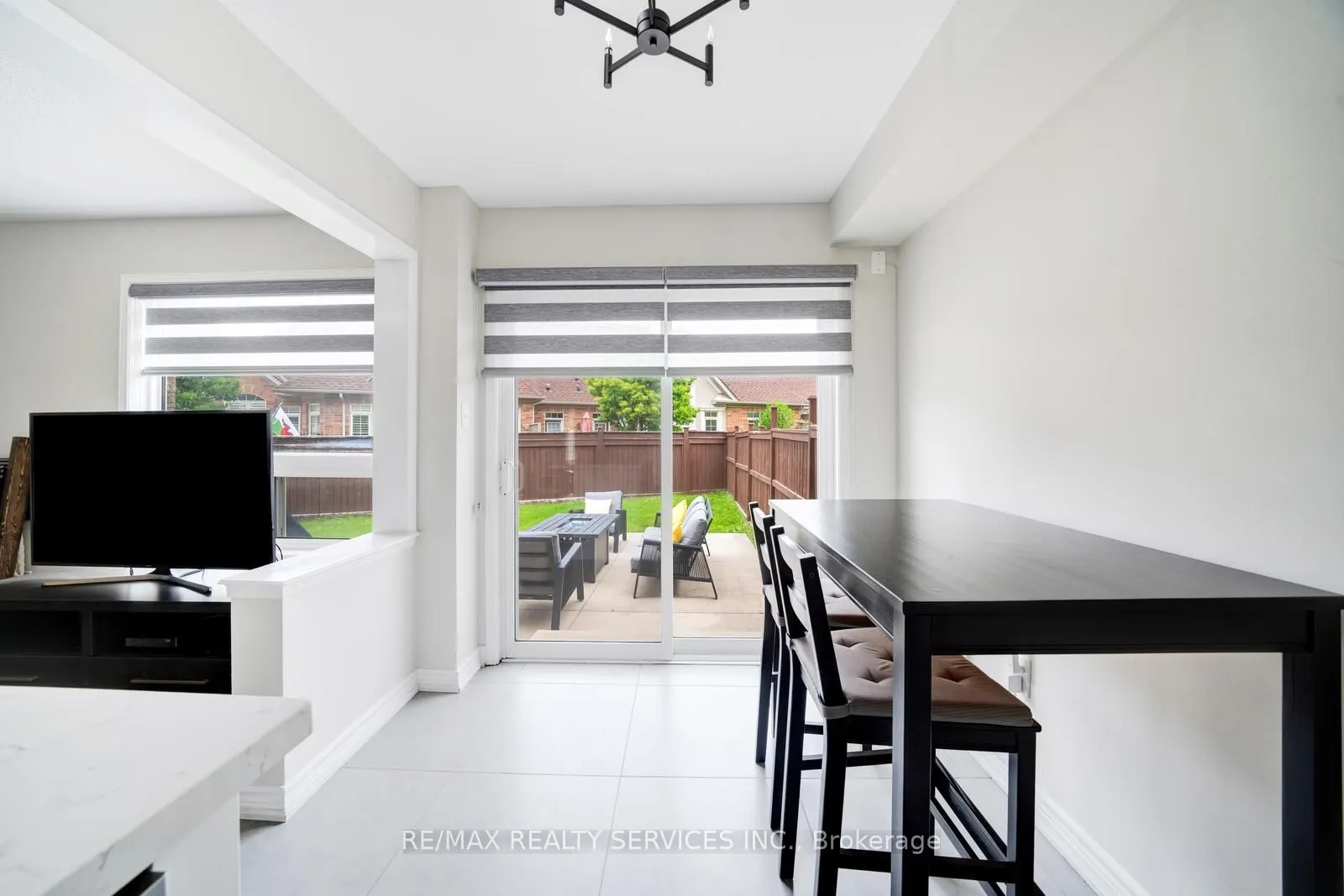 49 Woodcote Crescent