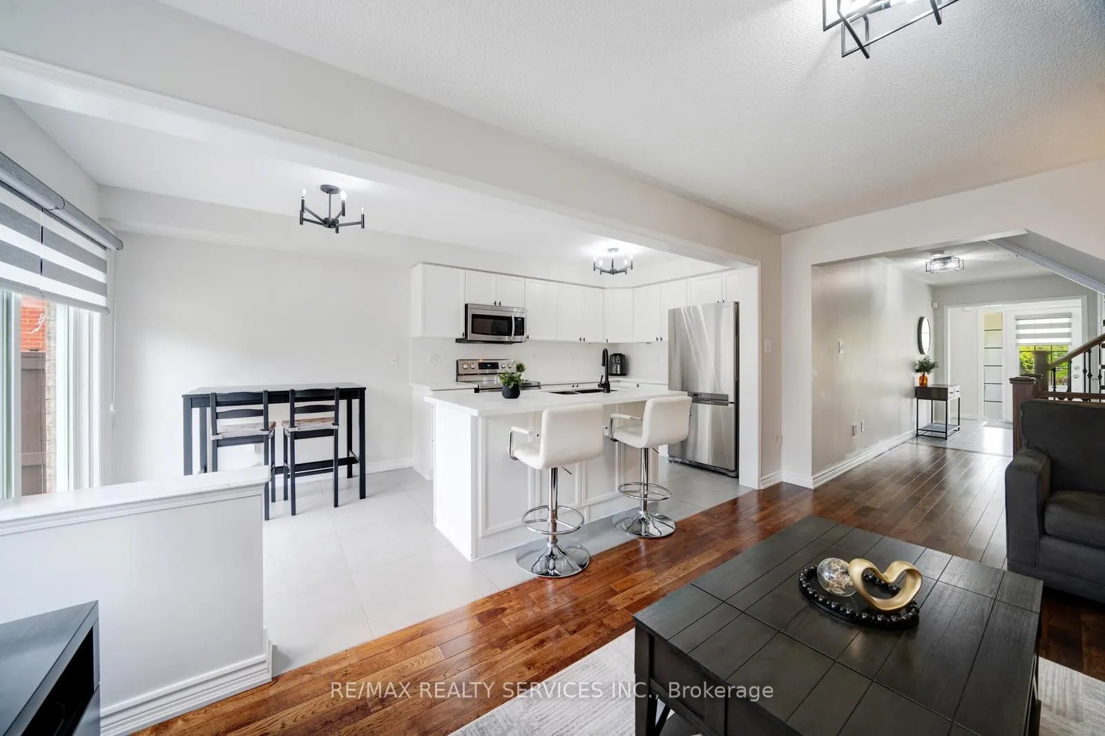 49 Woodcote Crescent