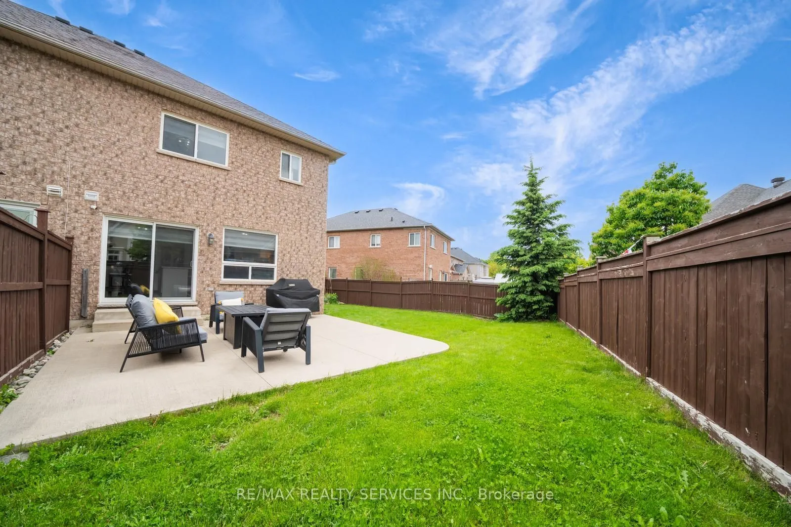 49 Woodcote Crescent
