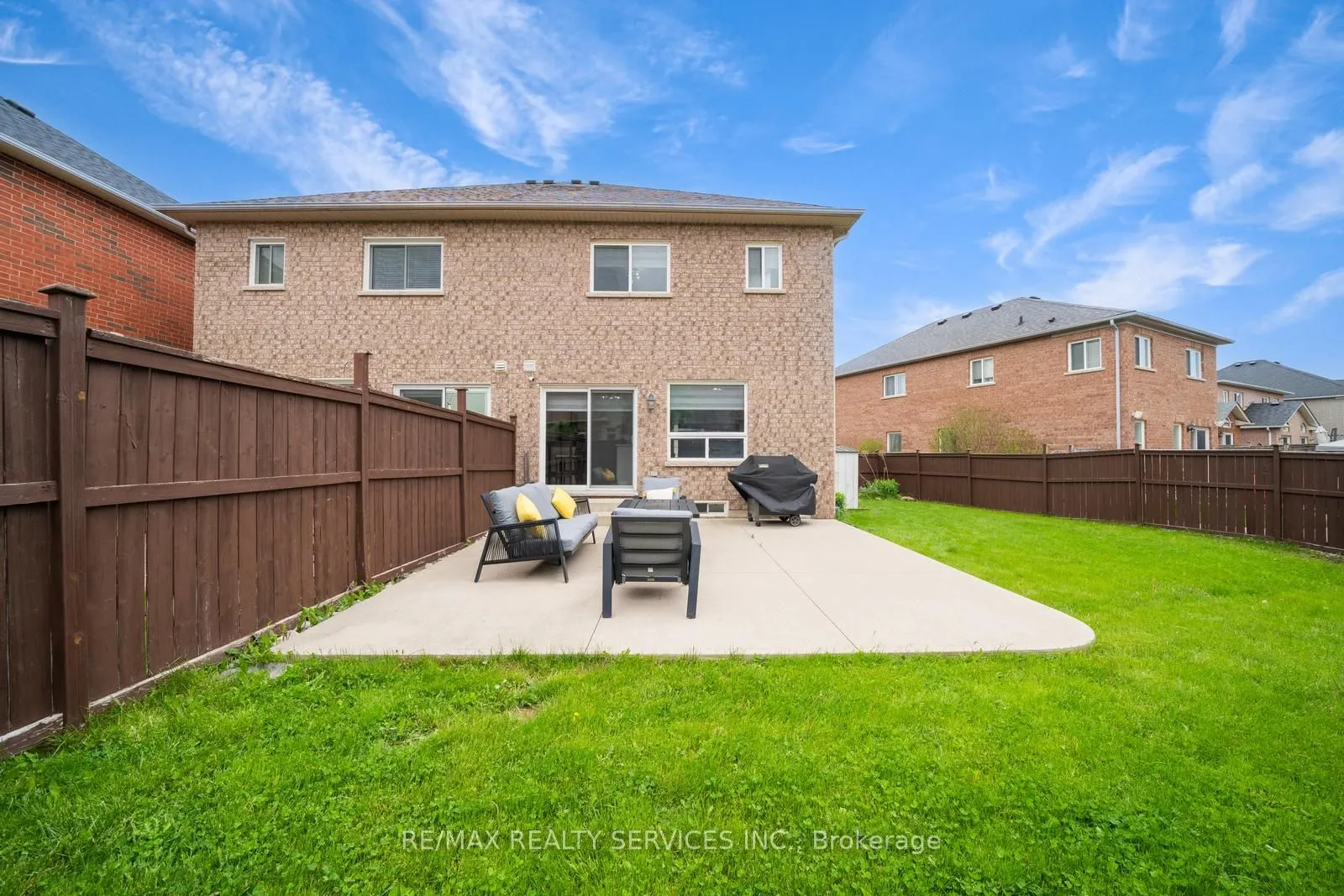 49 Woodcote Crescent