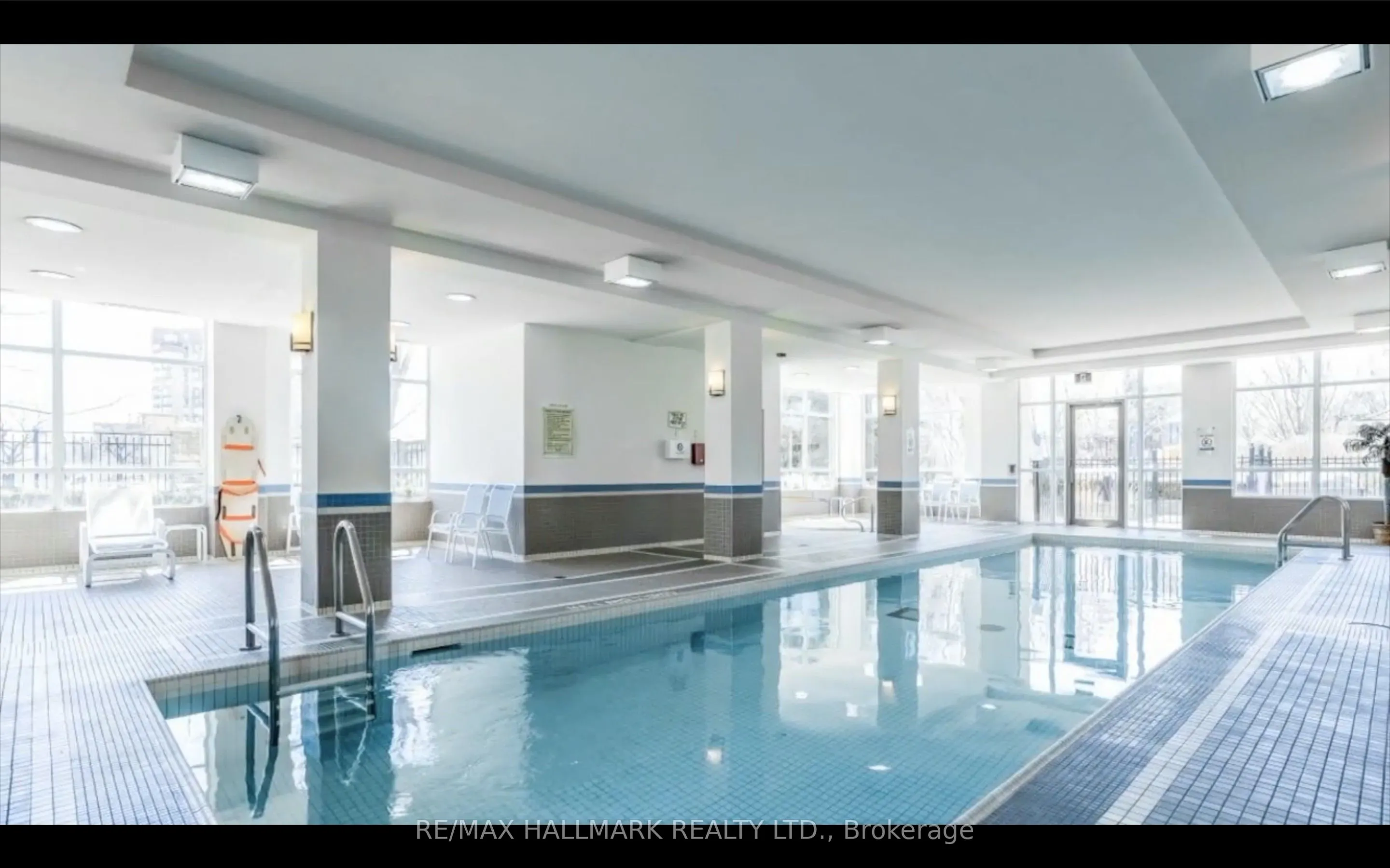 3504 Hurontario St Street, #3005