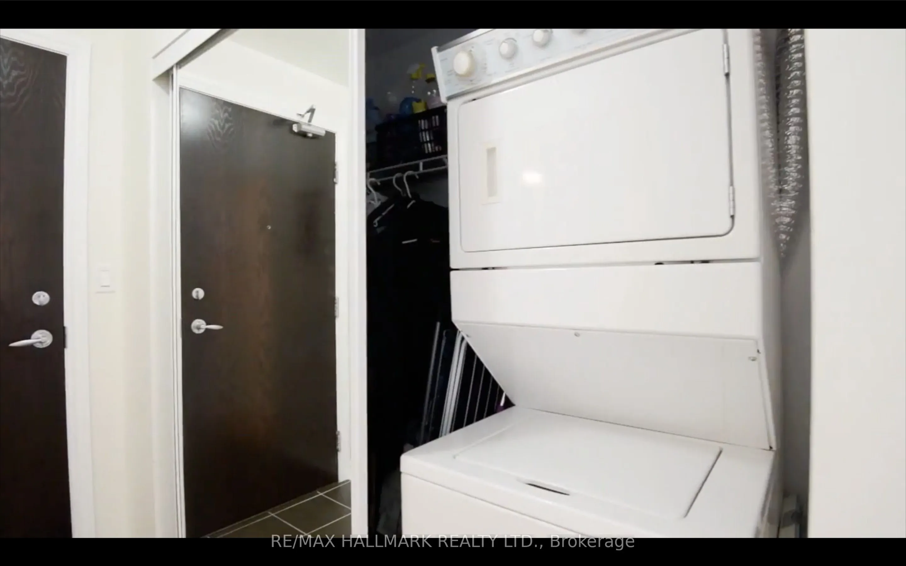3504 Hurontario St Street, #3005