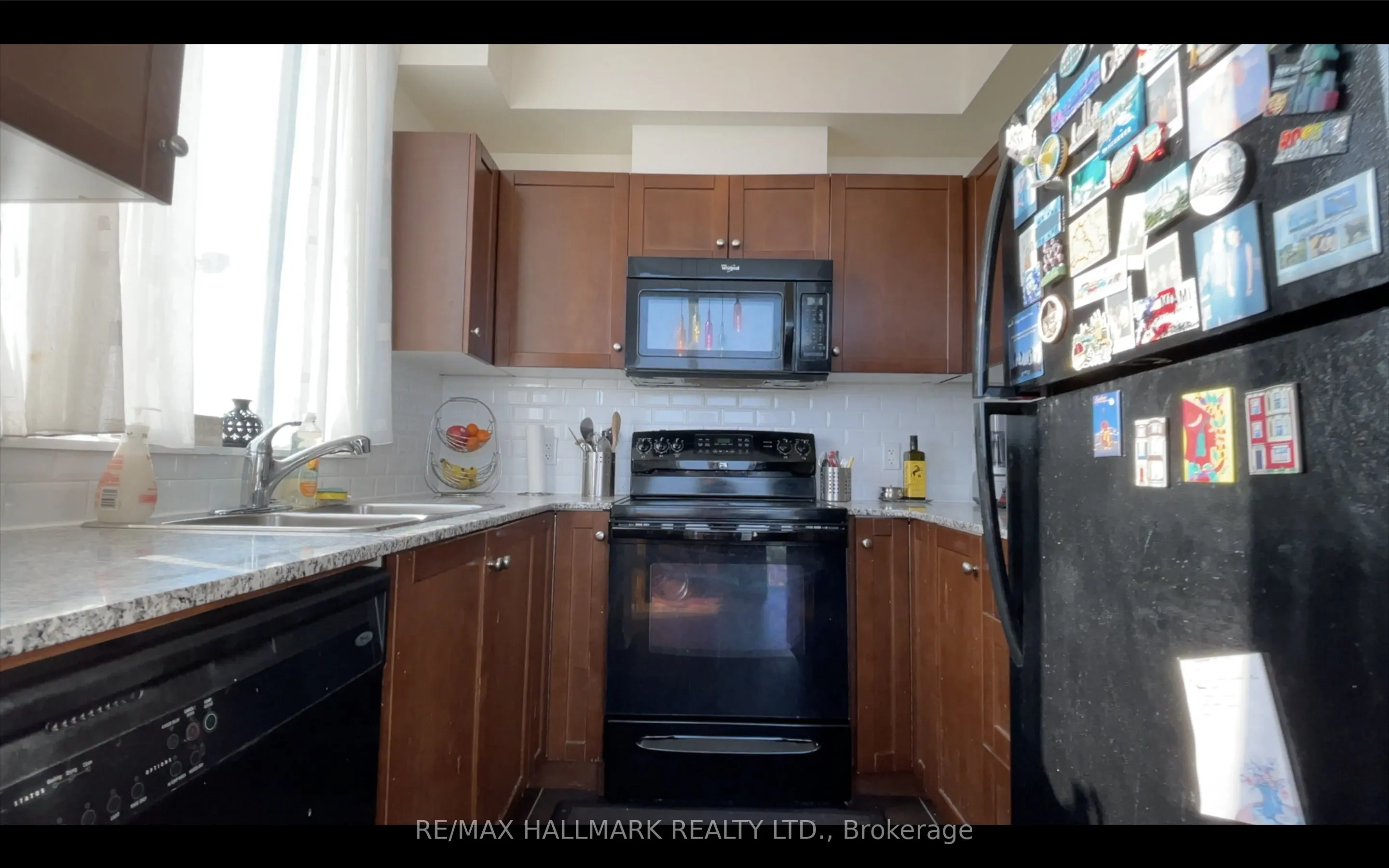 3504 Hurontario St Street, #3005