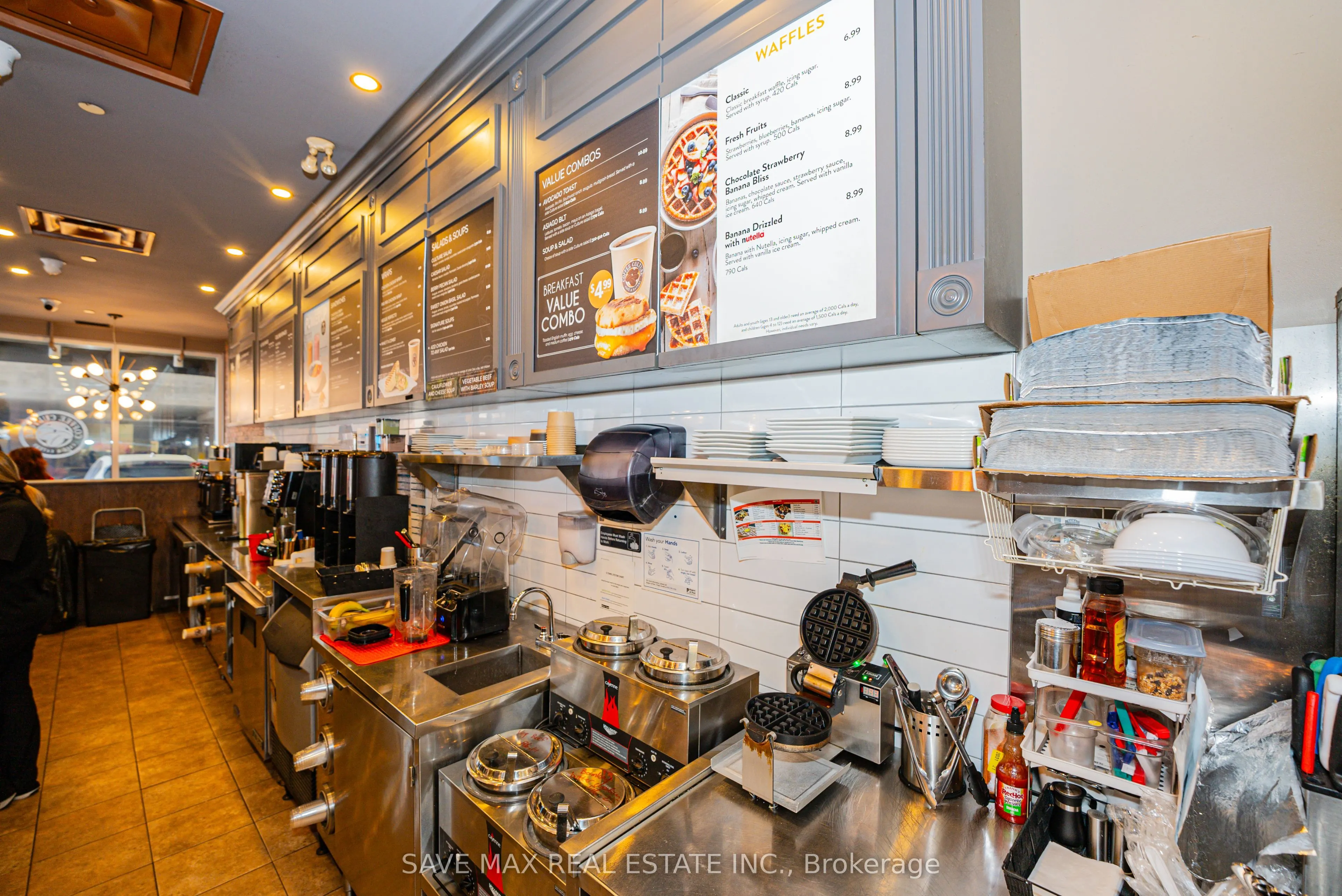 515 Lakeshore Road E, #101