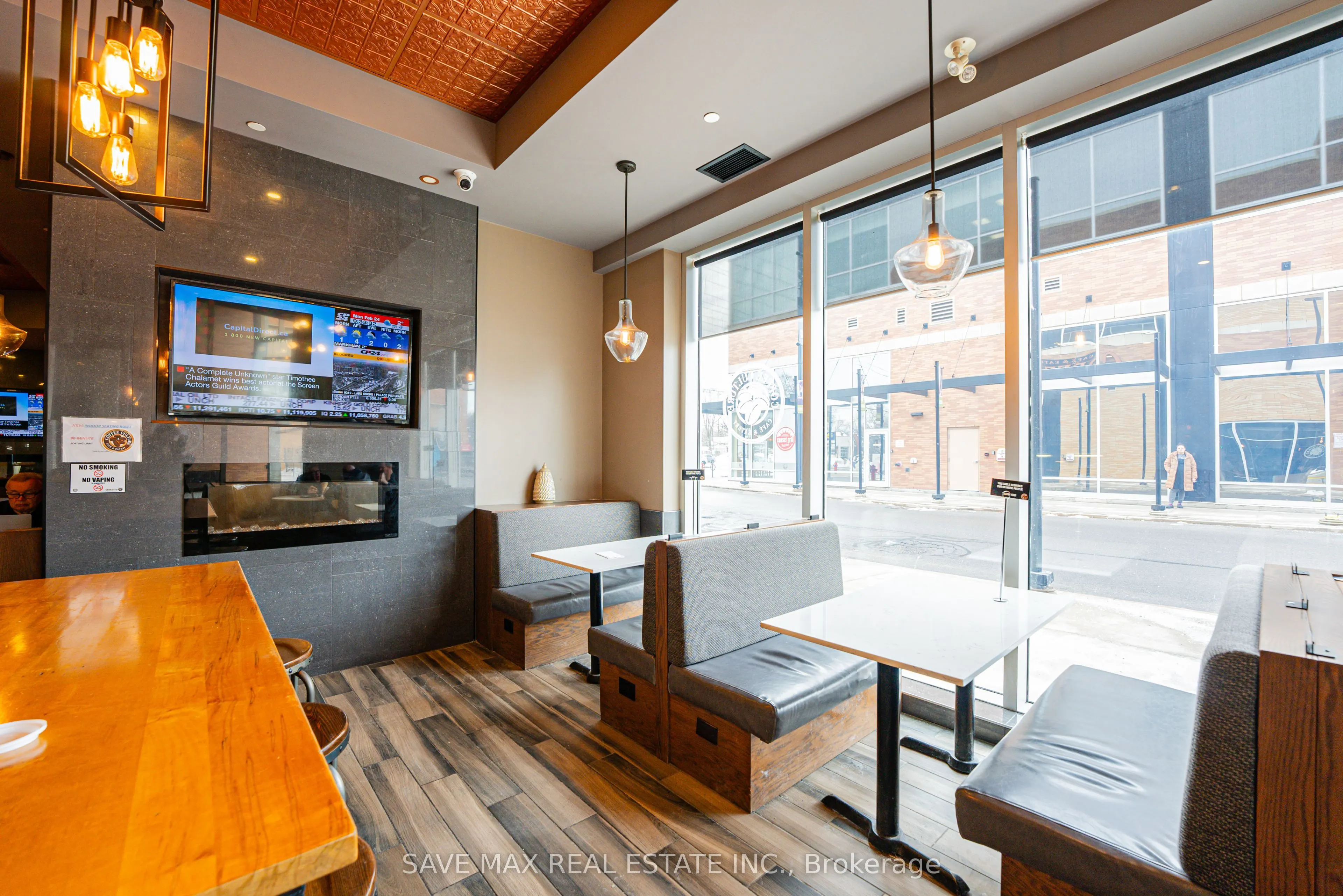 515 Lakeshore Road E, #101