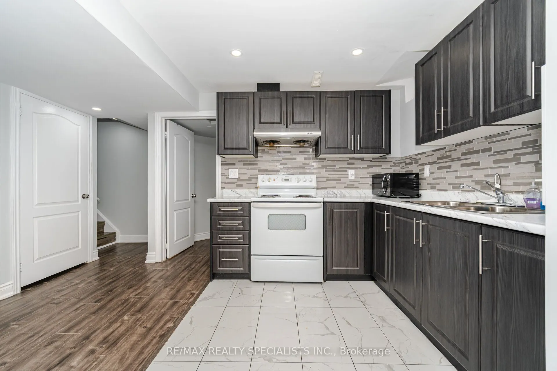 33 Asterwind Crescent