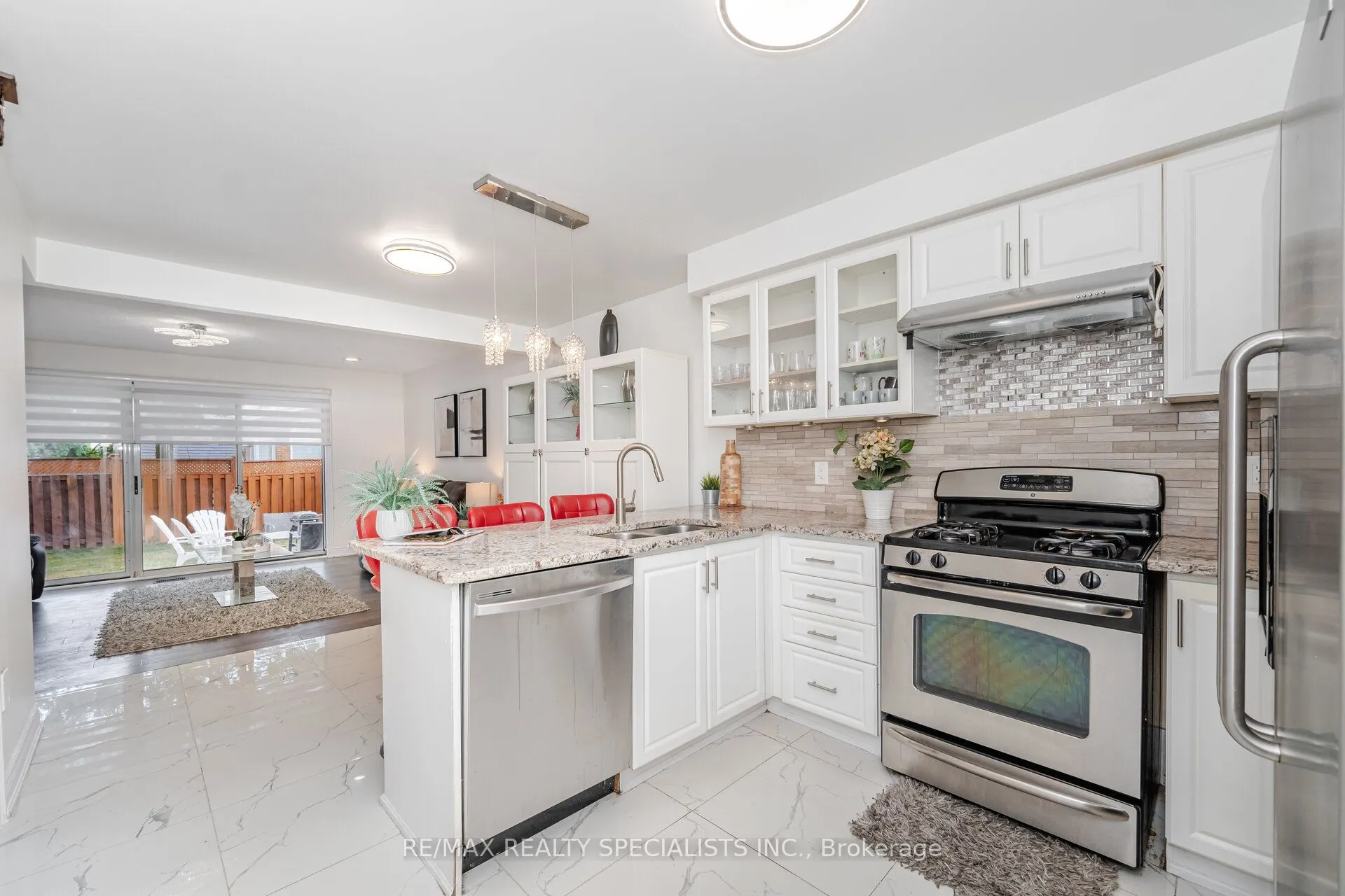 33 Asterwind Crescent