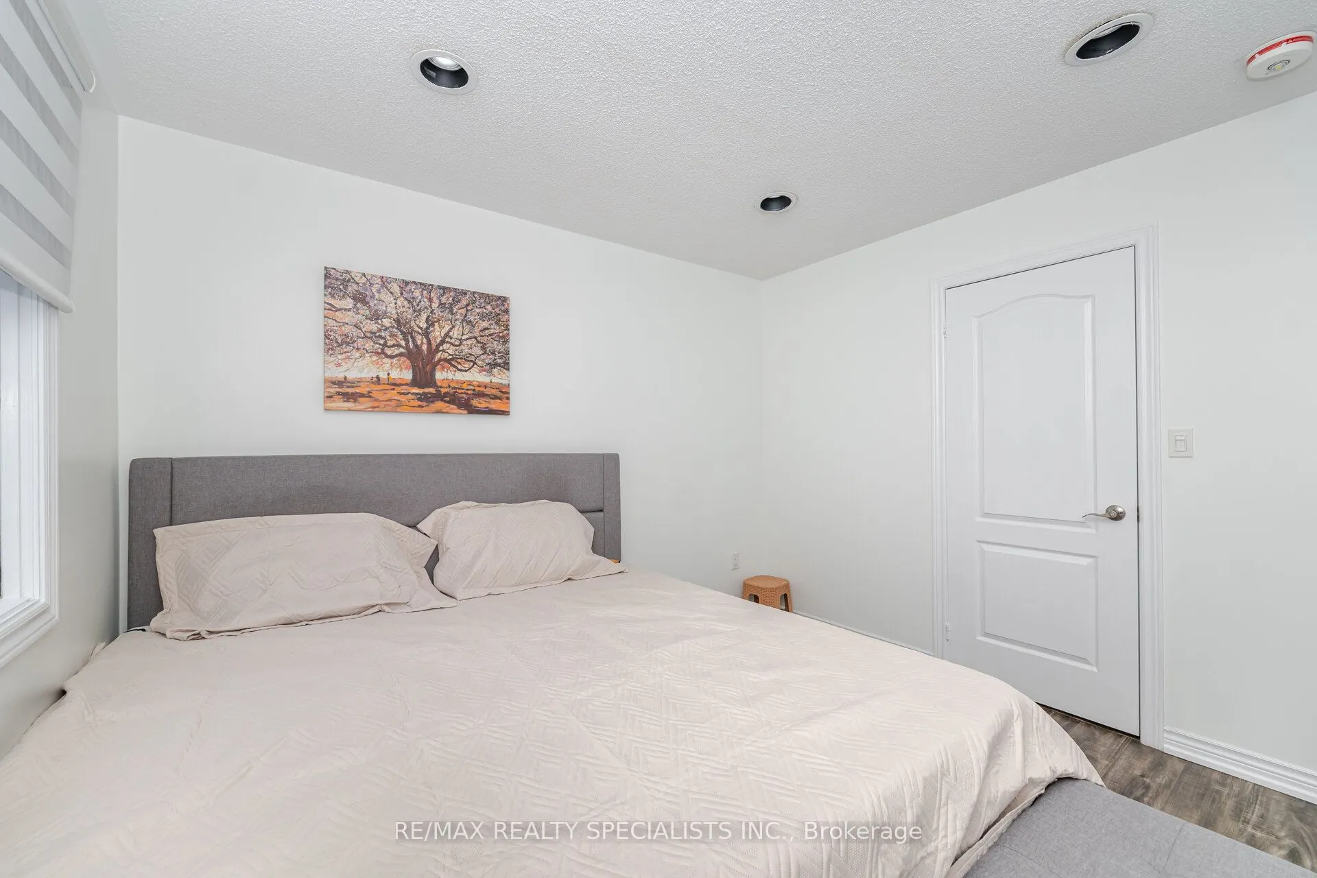 33 Asterwind Crescent