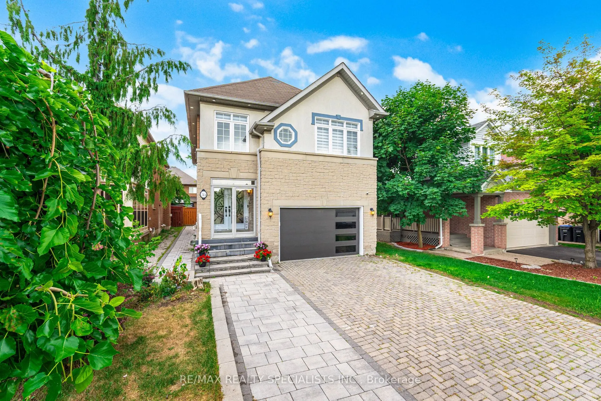 33 Asterwind Crescent