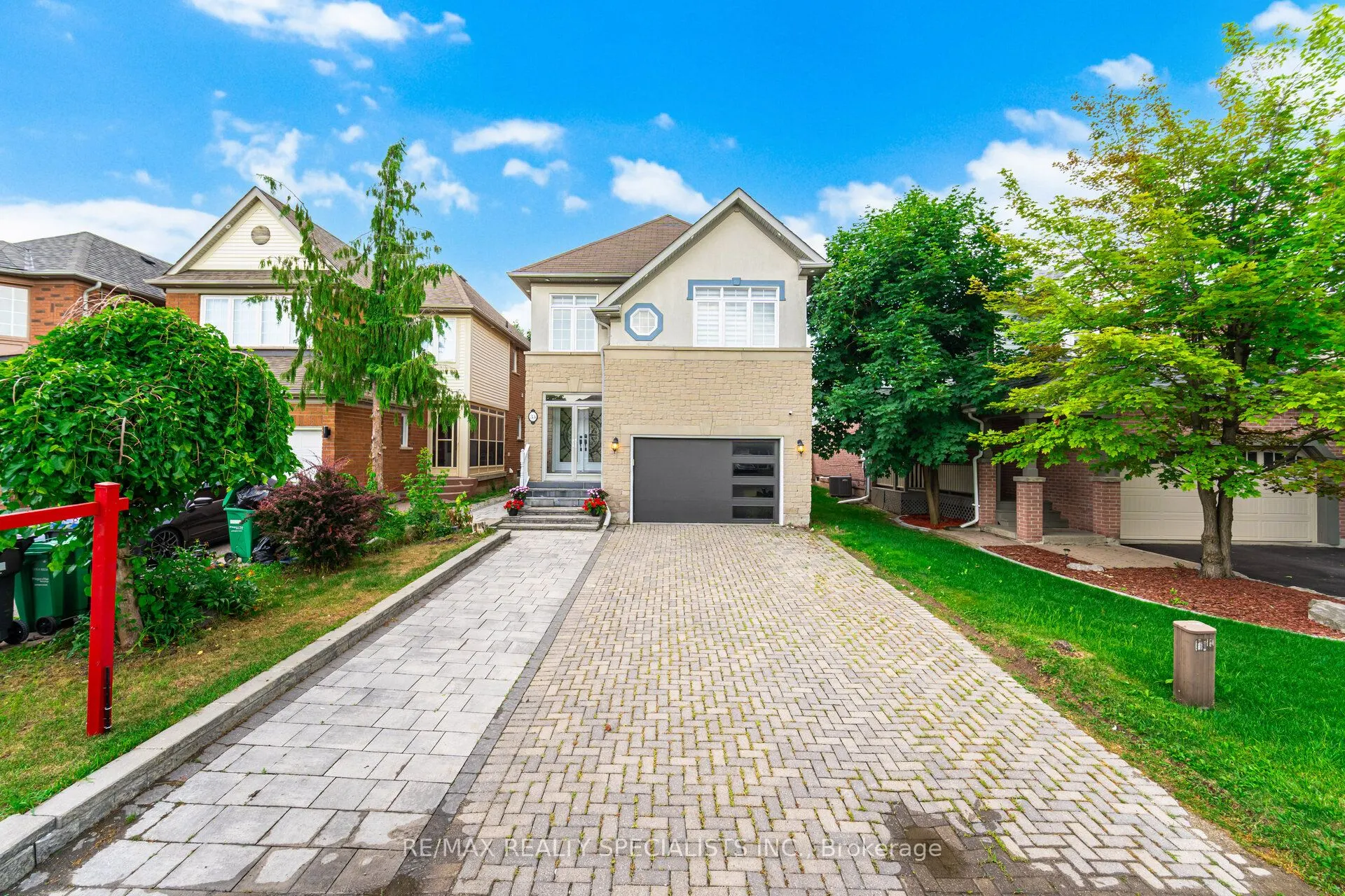 33 Asterwind Crescent