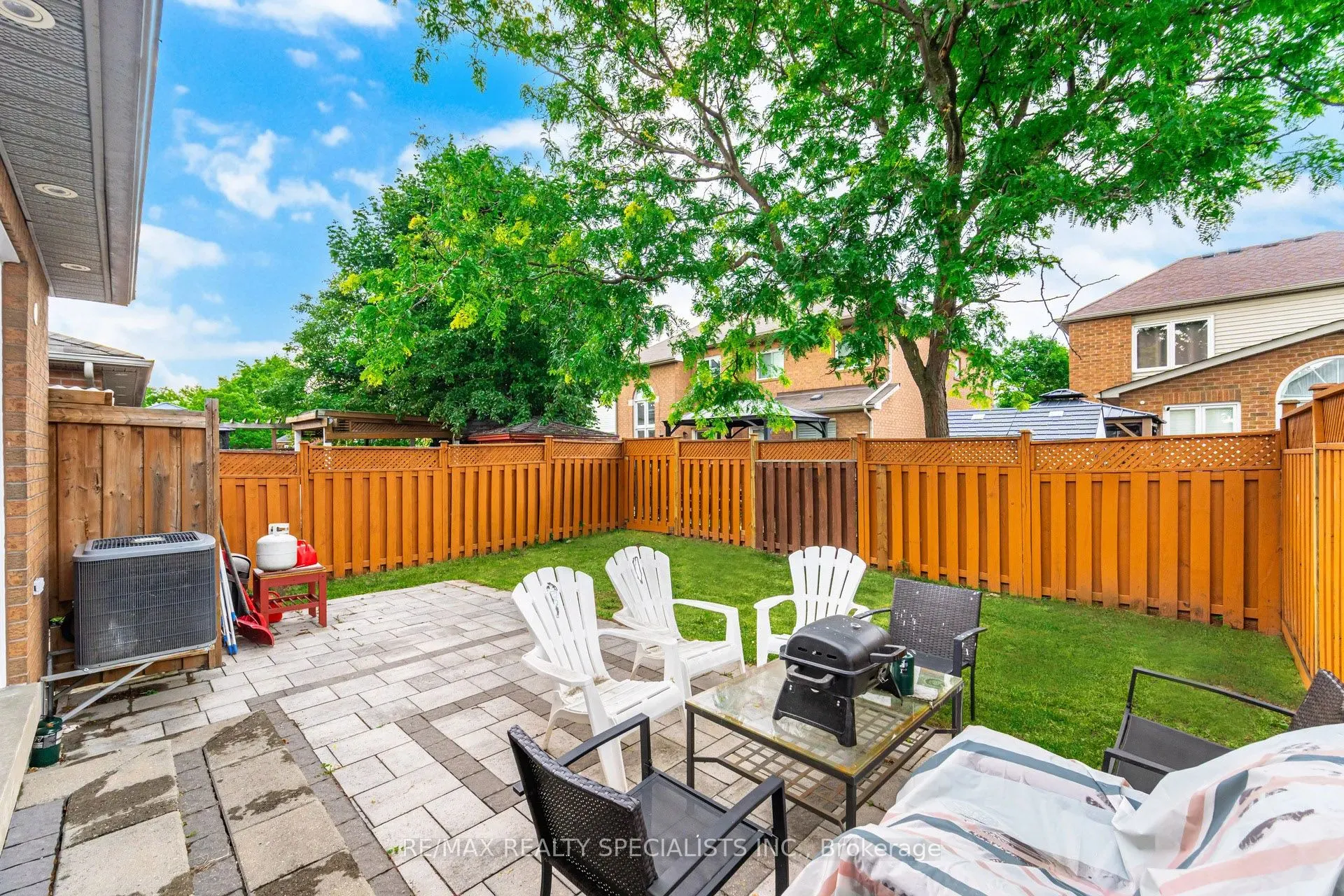 33 Asterwind Crescent