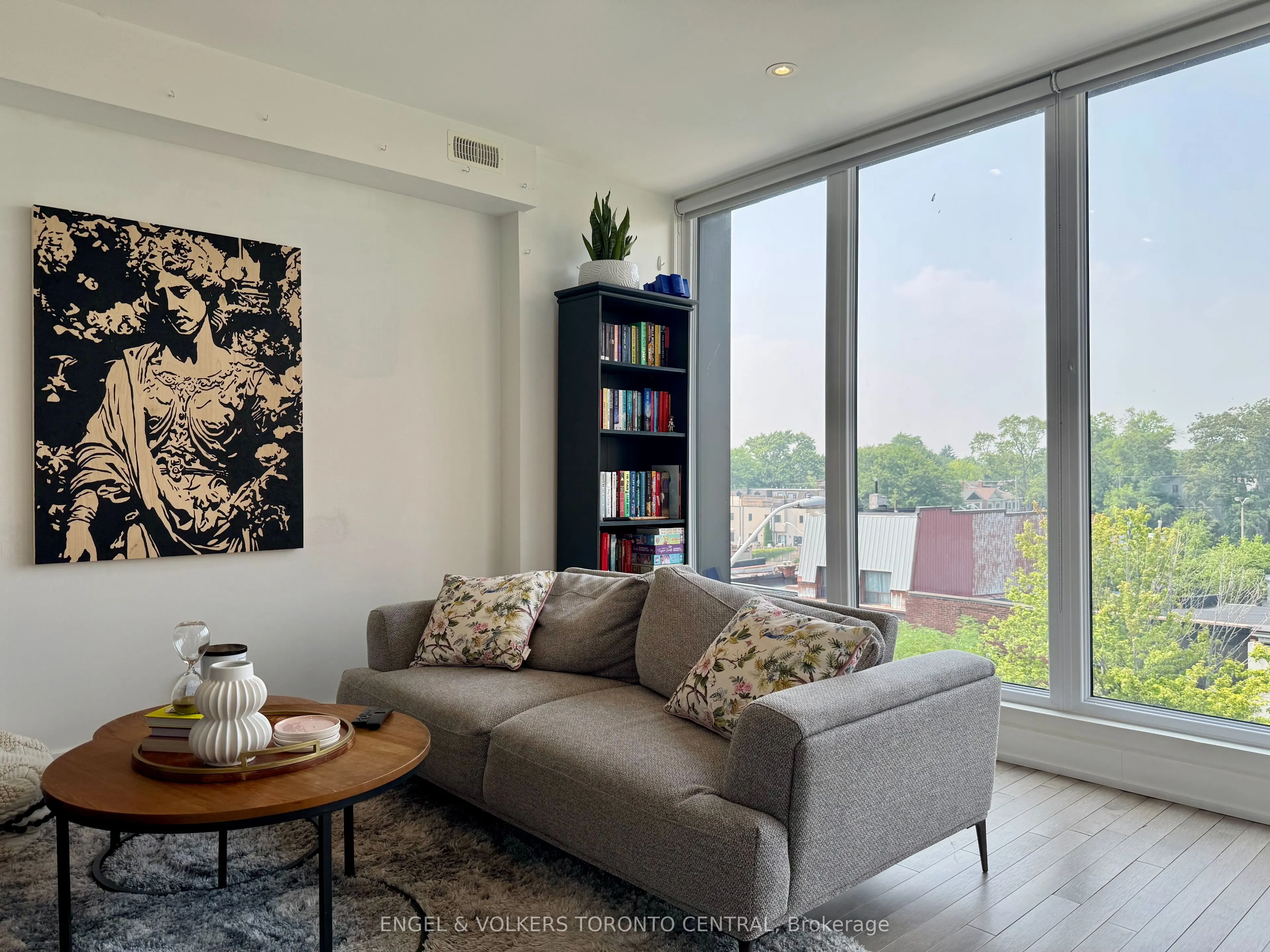1555 Bloor Street W, #1