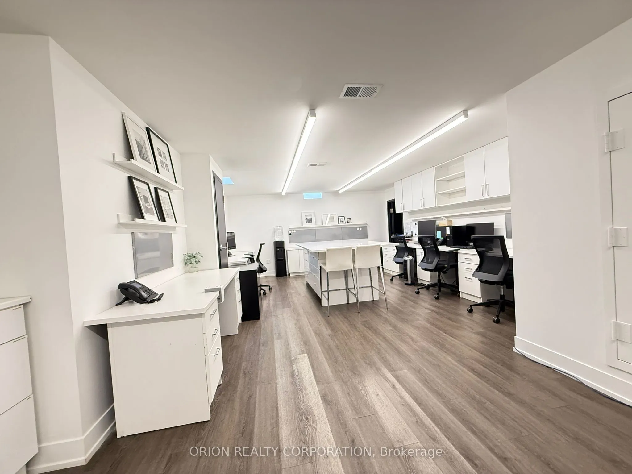 1149 Lakeshore Road E, #L1
