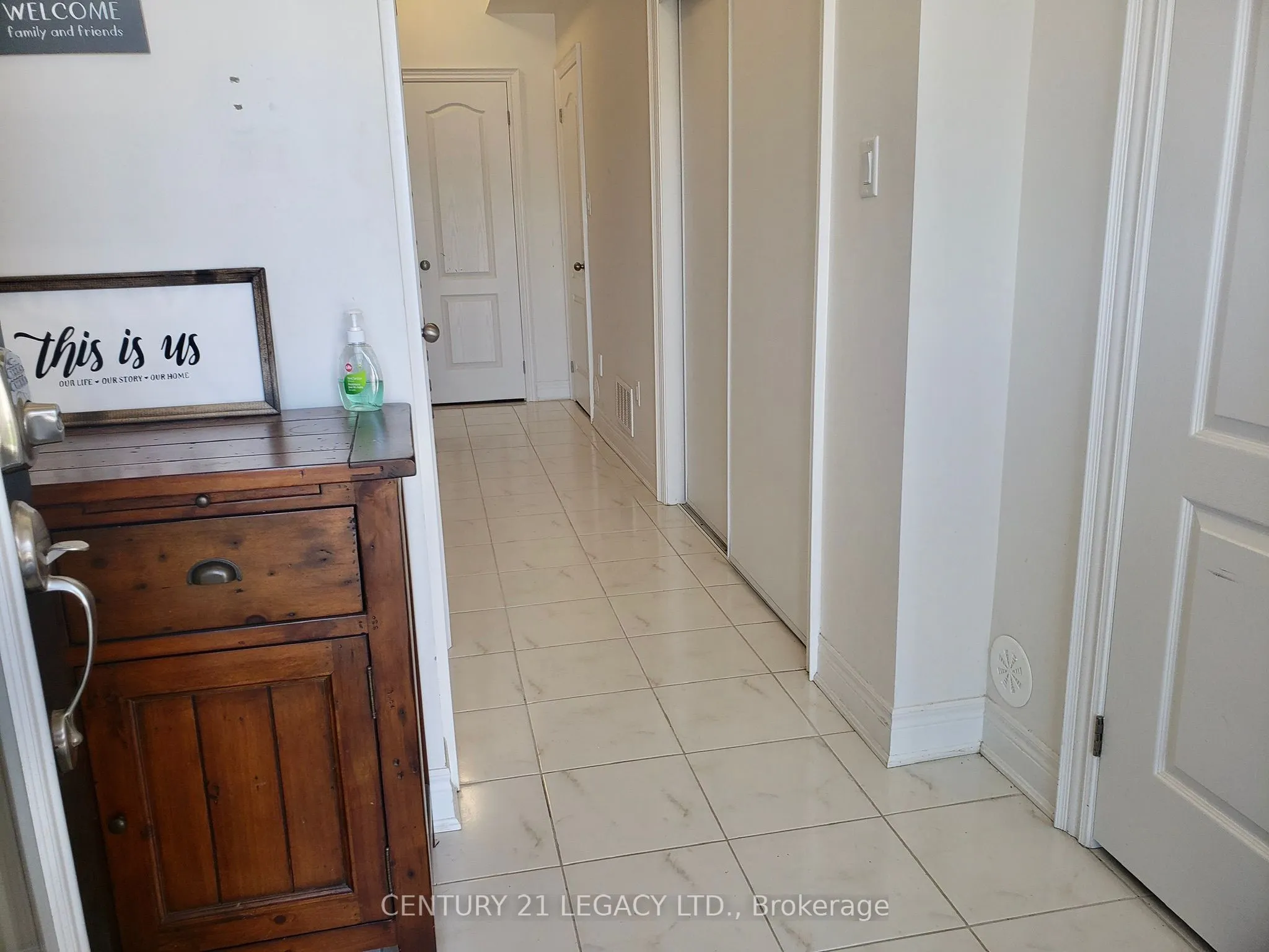 1441 Clarriage Court