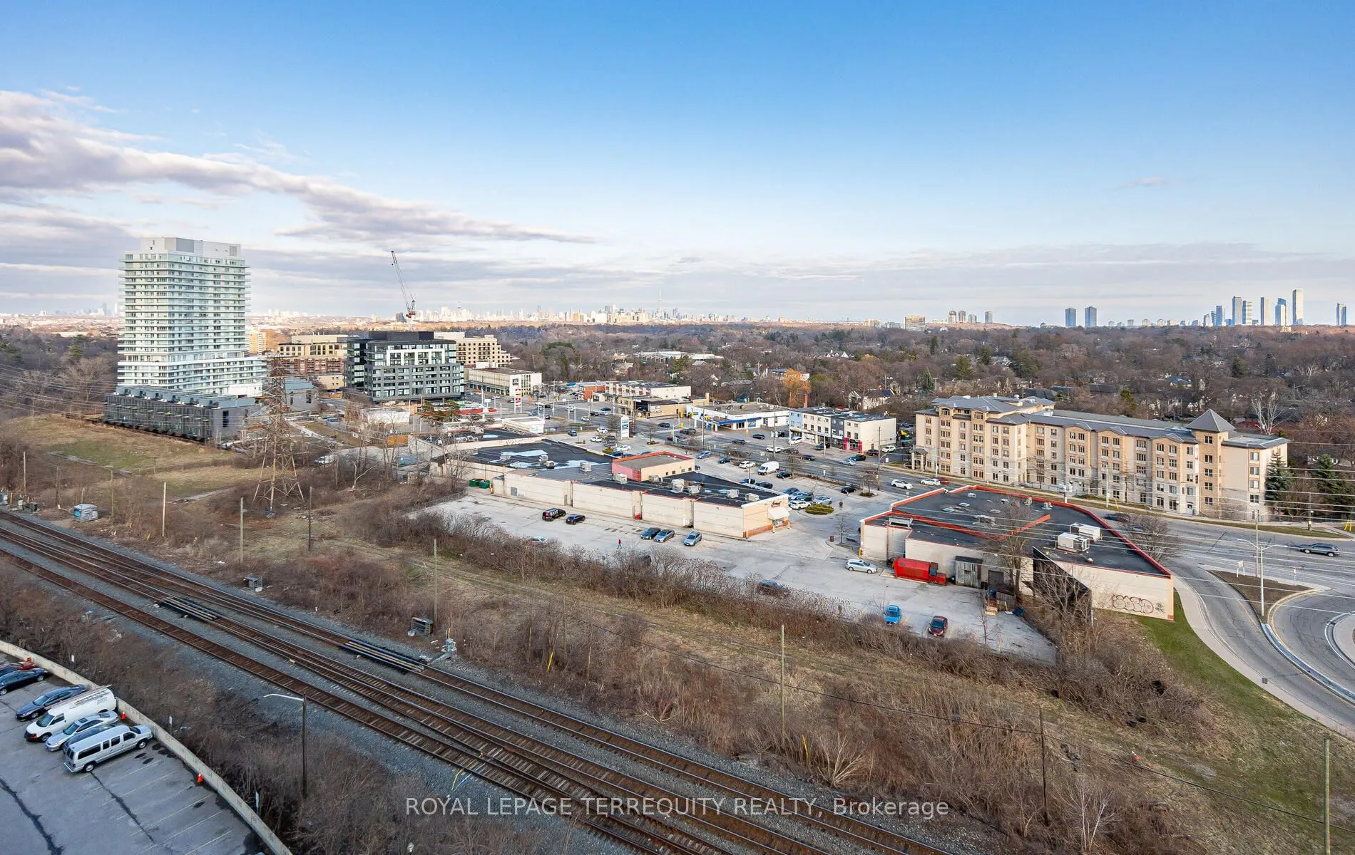 1135 Royal York Road, #1302