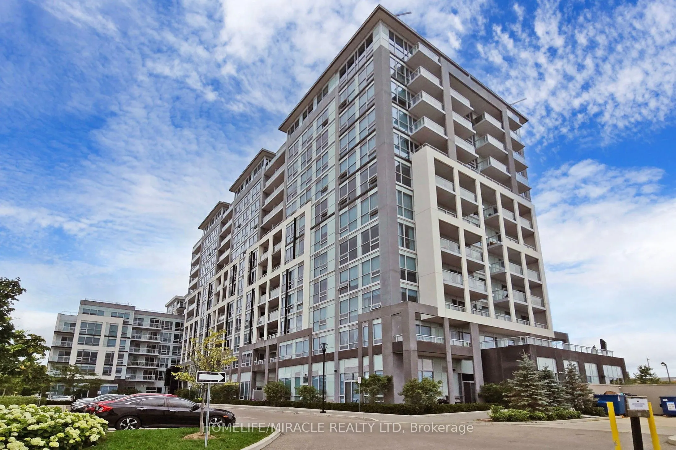 1050 Main Street E, #1106