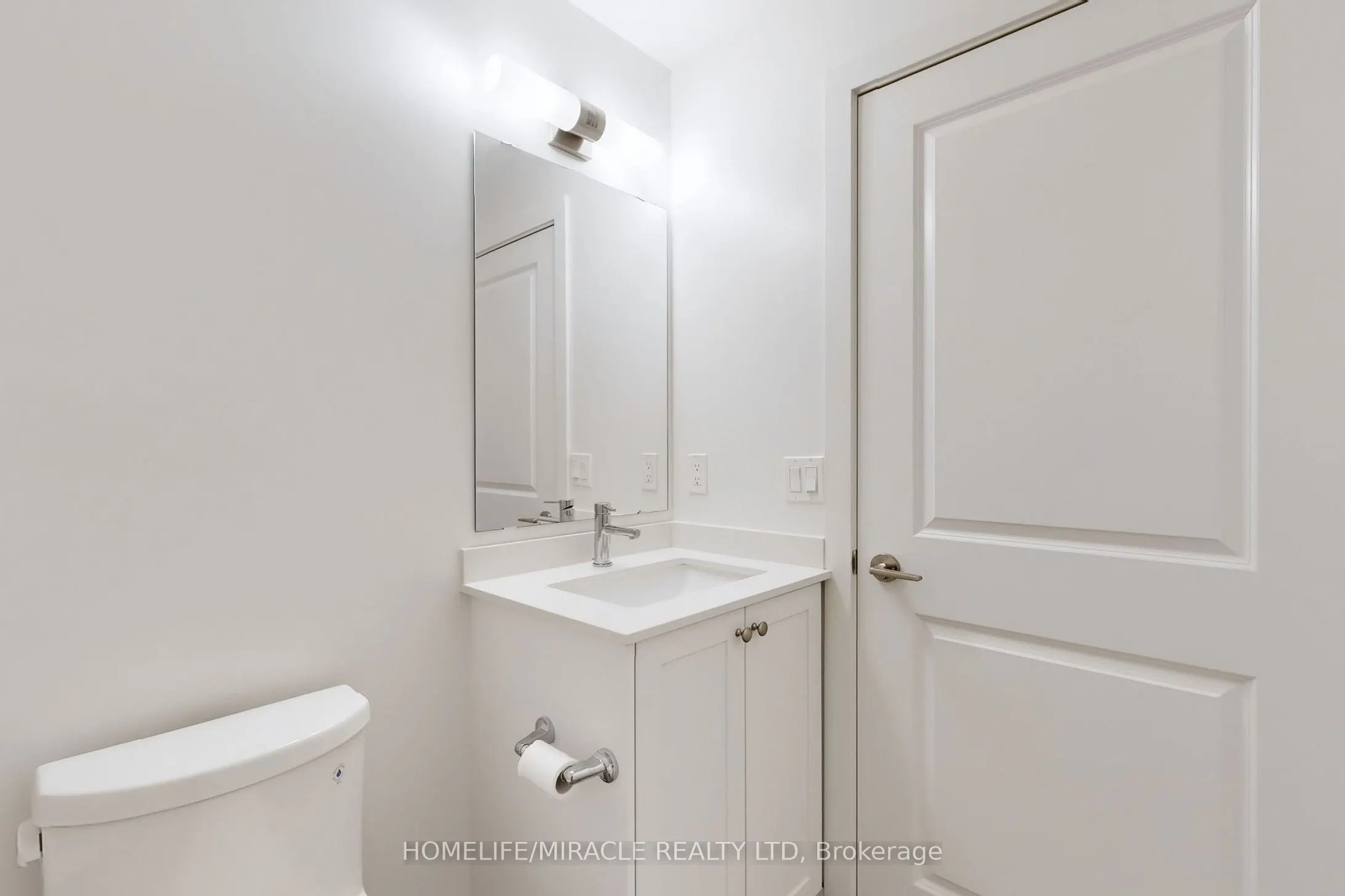 1050 Main Street E, #1106