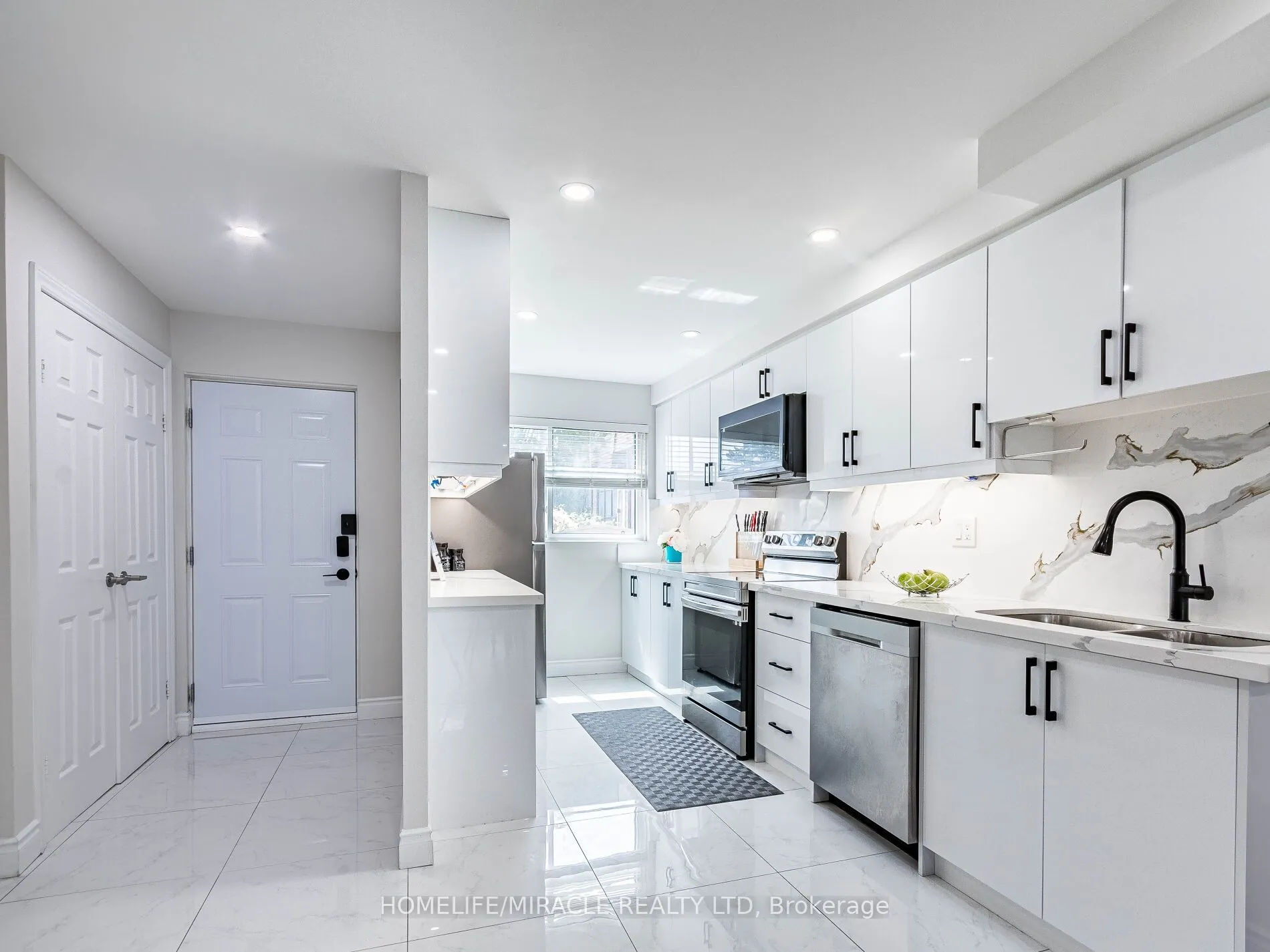 180 Mississauga Valley Boulevard, #124