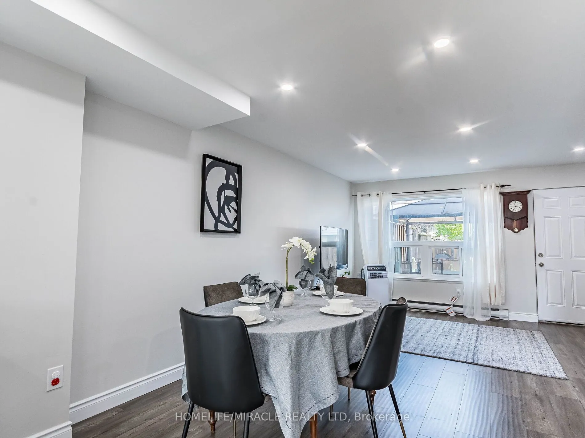 180 Mississauga Valley Boulevard, #124