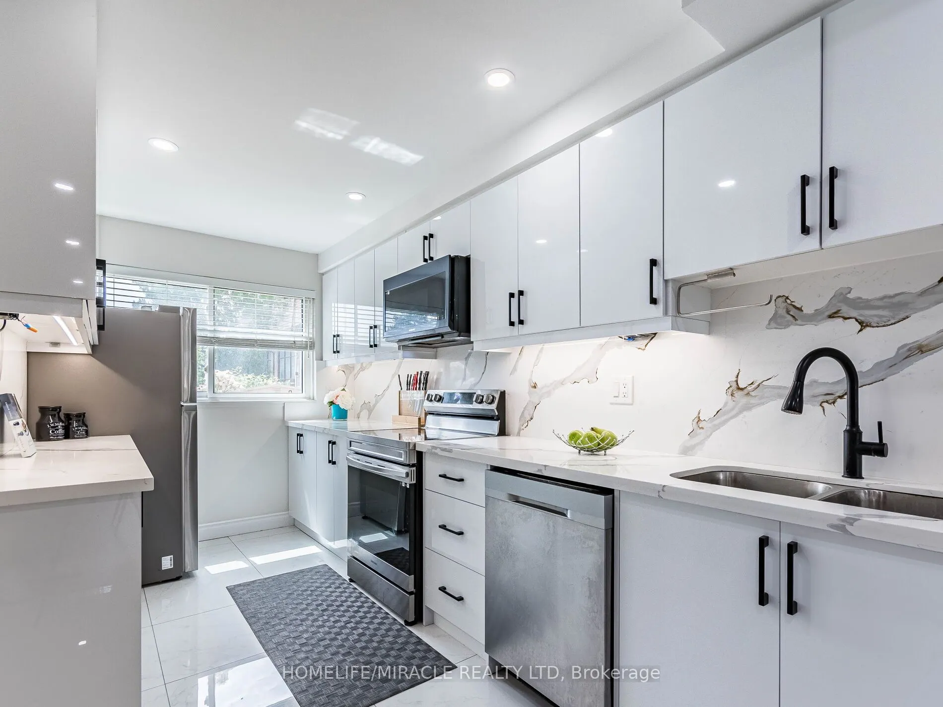 180 Mississauga Valley Boulevard, #124