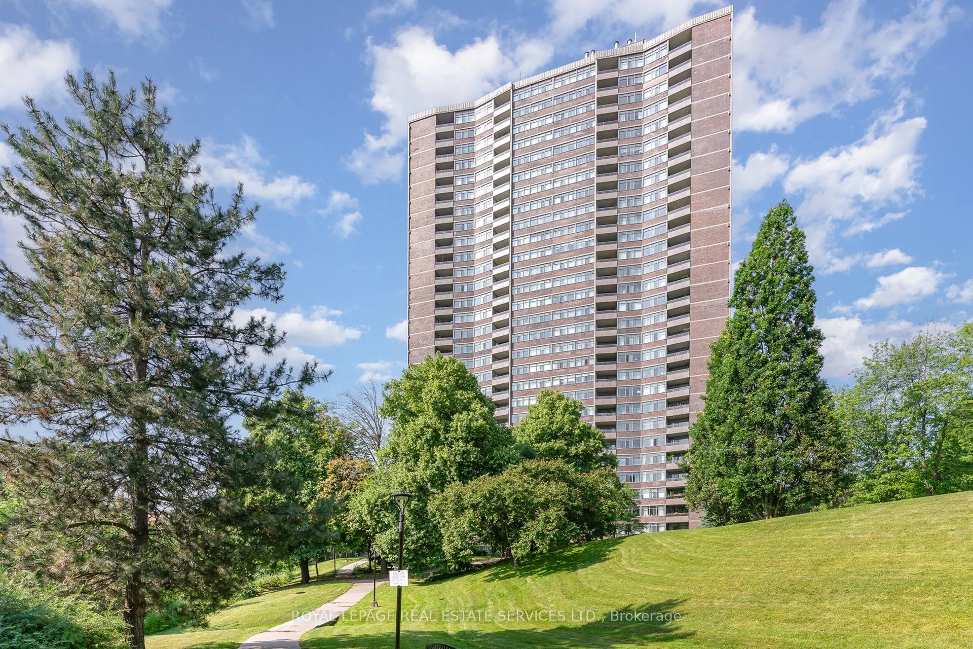 3100 Kirwin Avenue, #2905