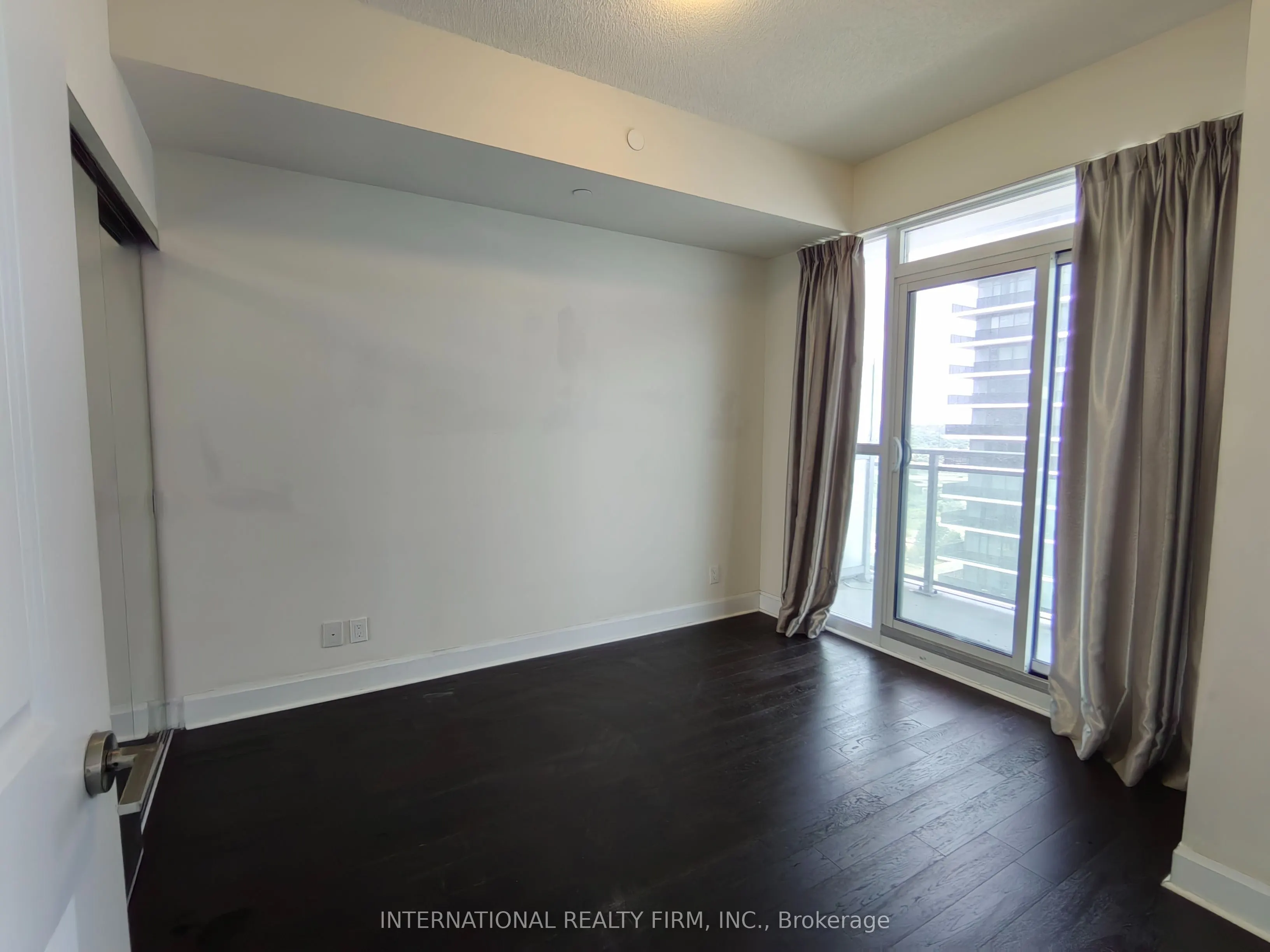 33 Shore Breeze Drive, #1608