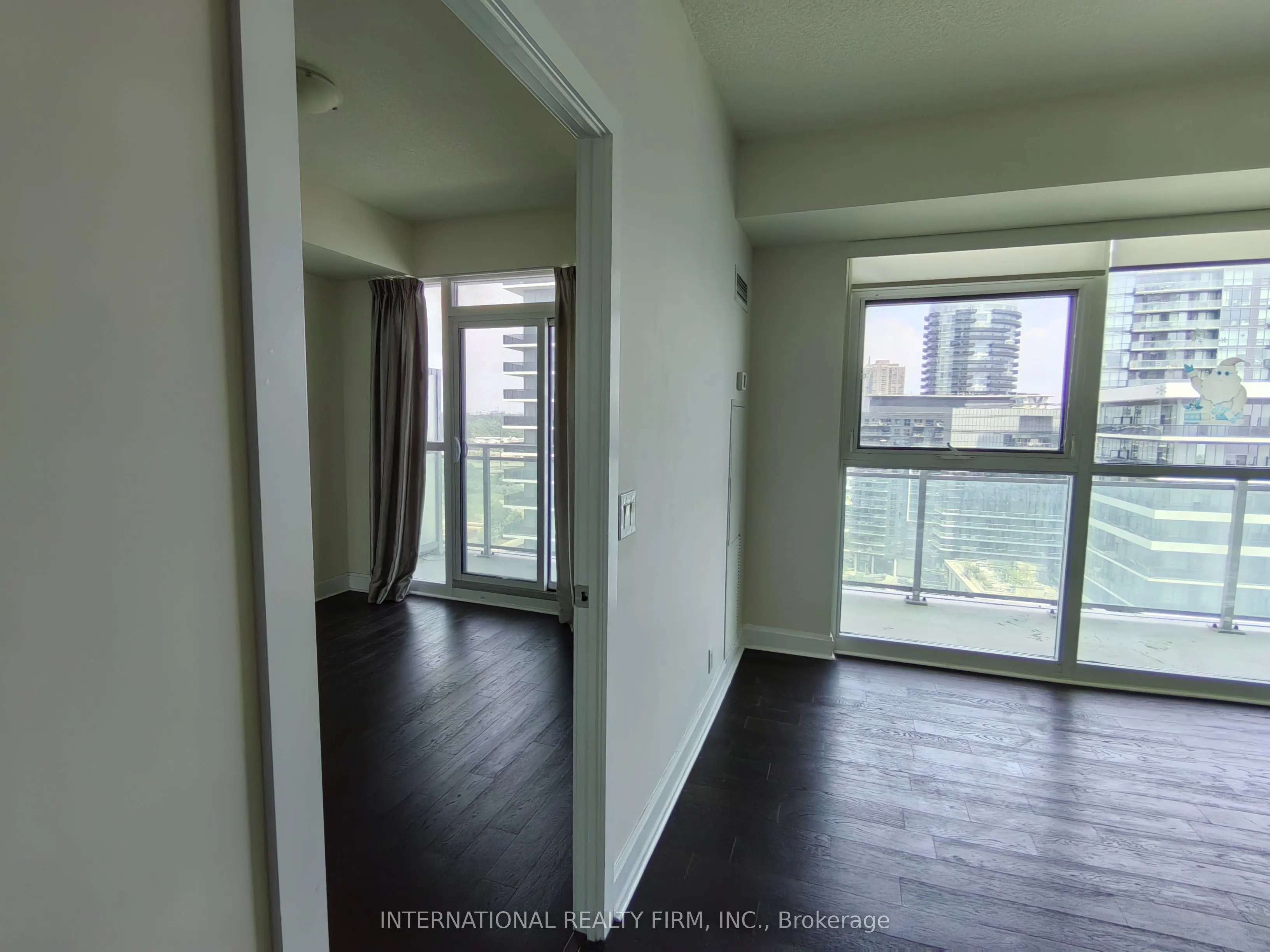 33 Shore Breeze Drive, #1608