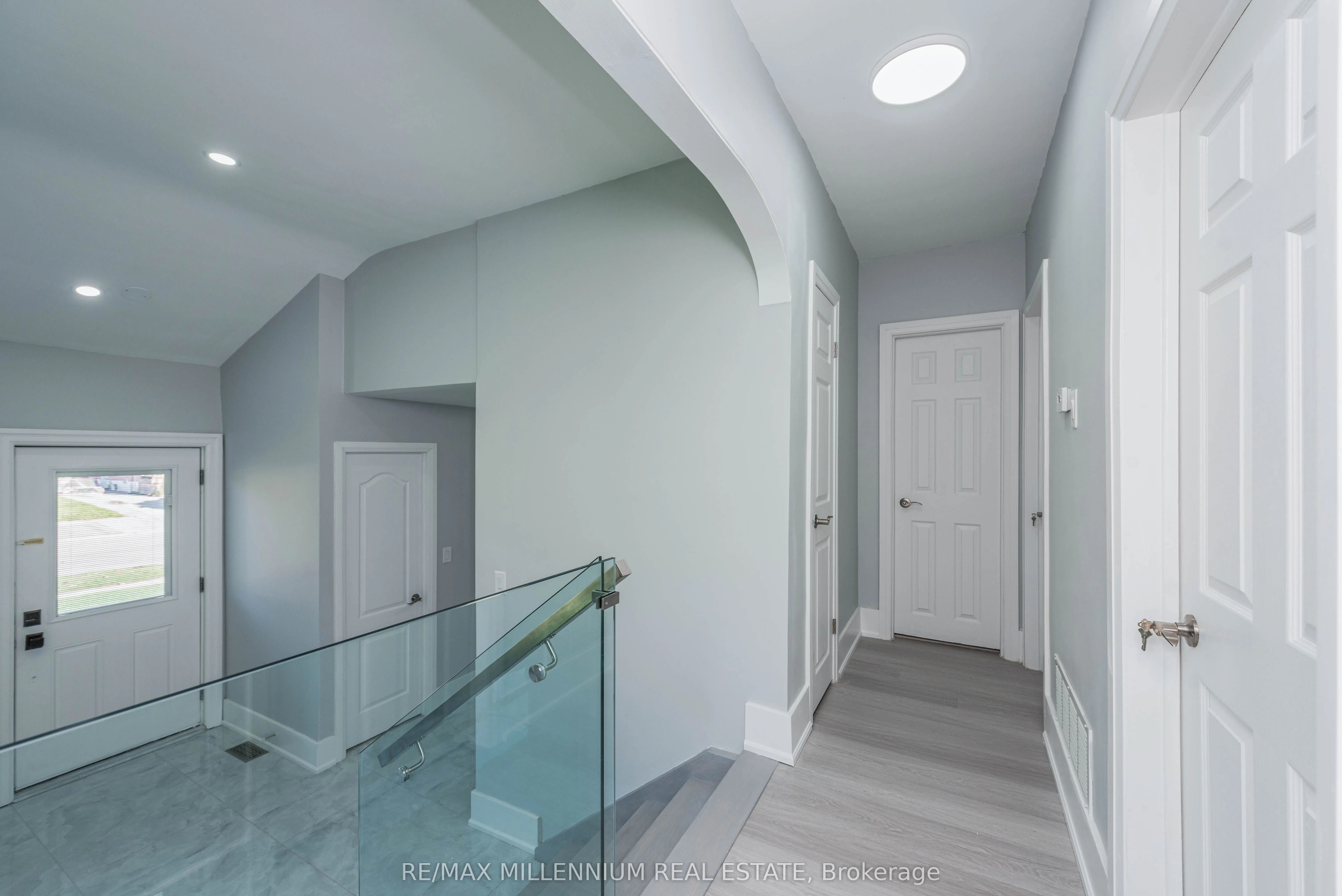 76 Raylawn Crescent