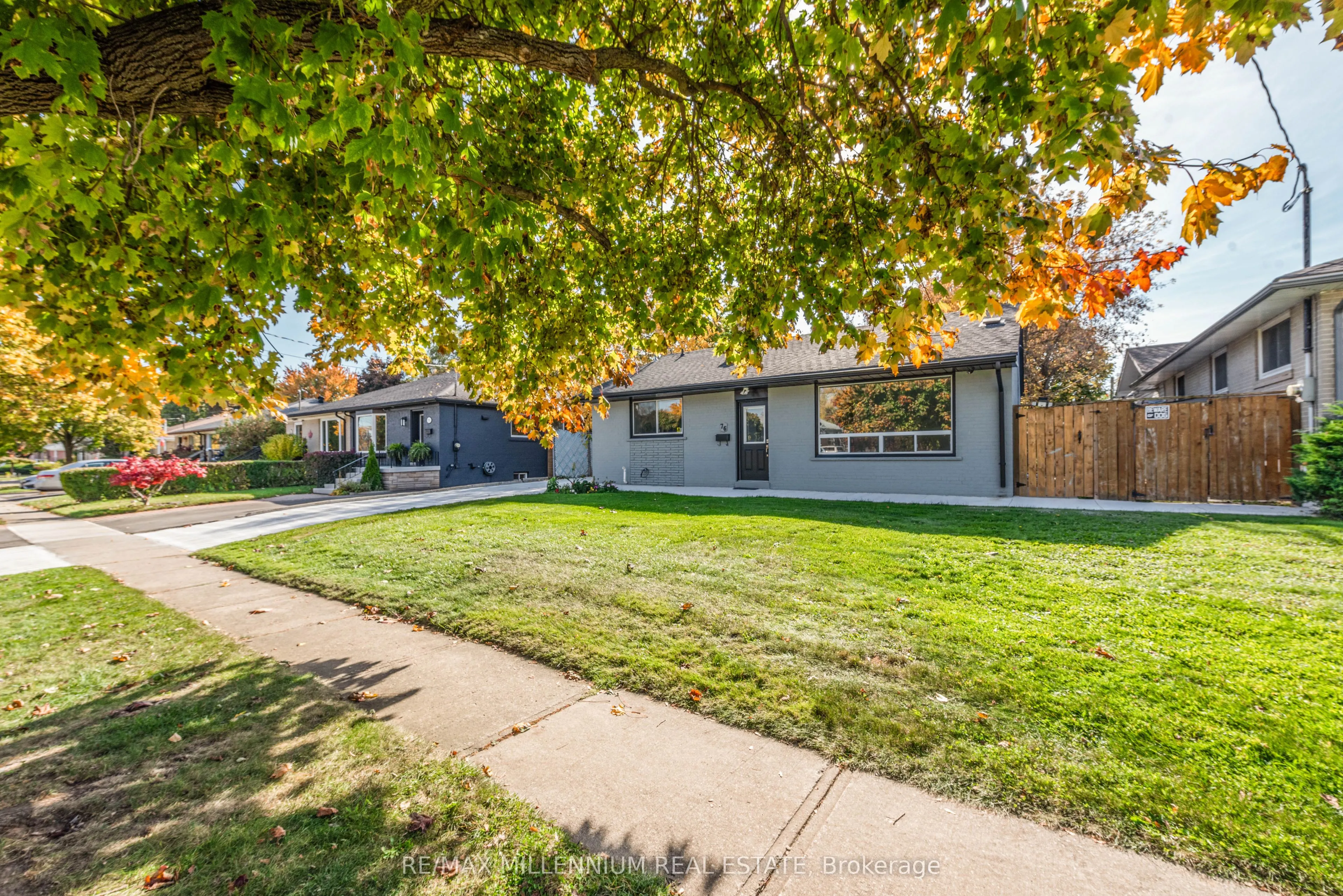 76 Raylawn Crescent