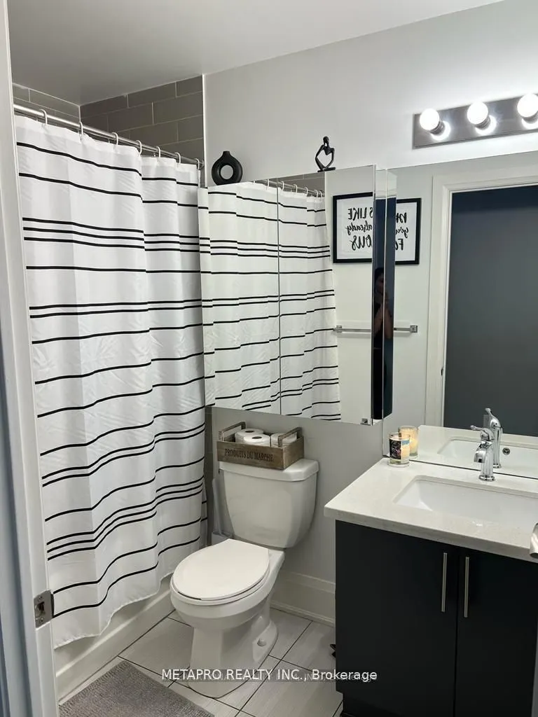 45 Yorkland Boulevard, #201
