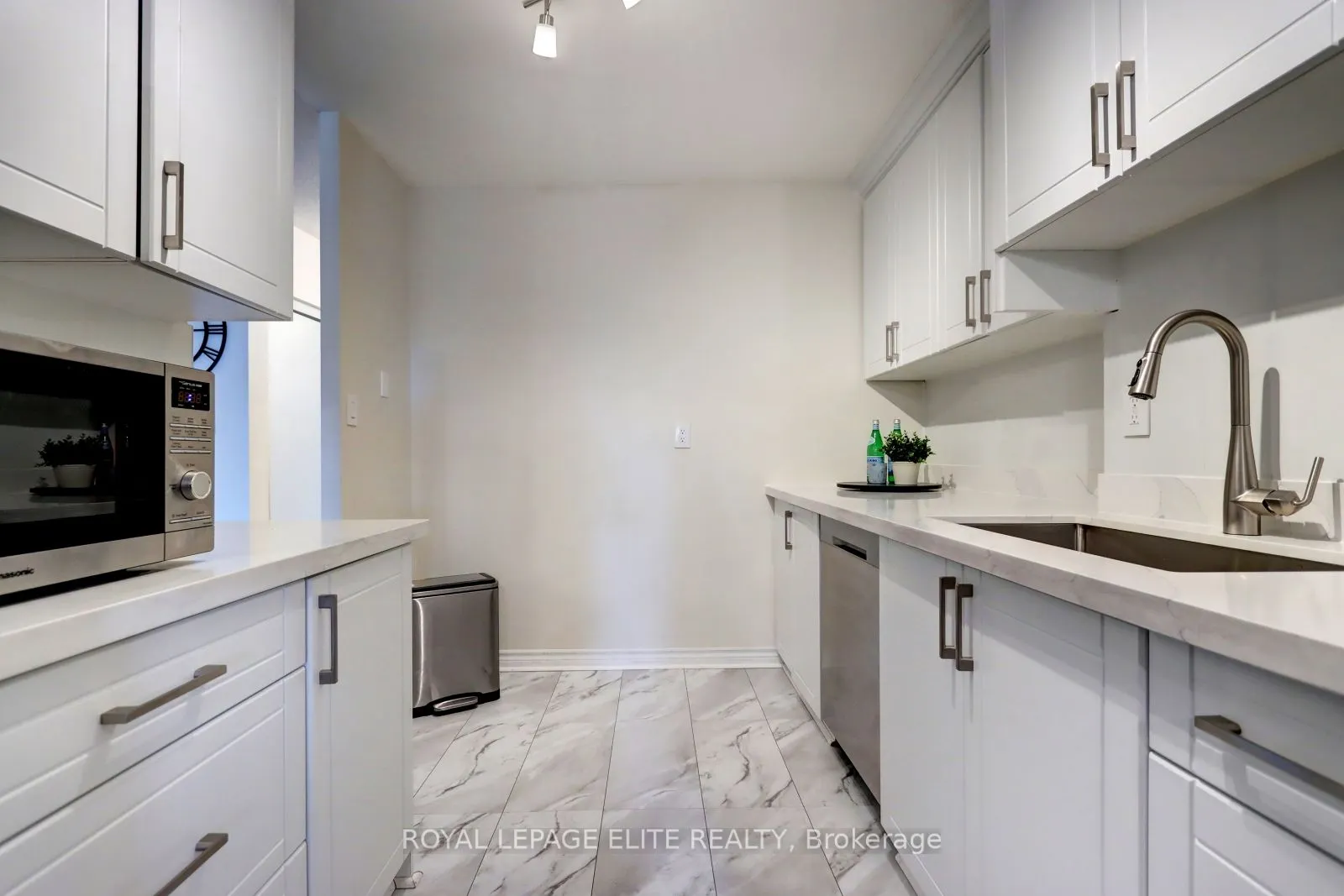 3025 THE CREDIT WOODLANDS, #238