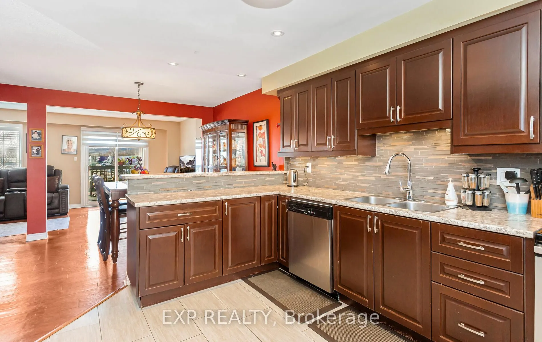 491 ONTARIO Street N, #65