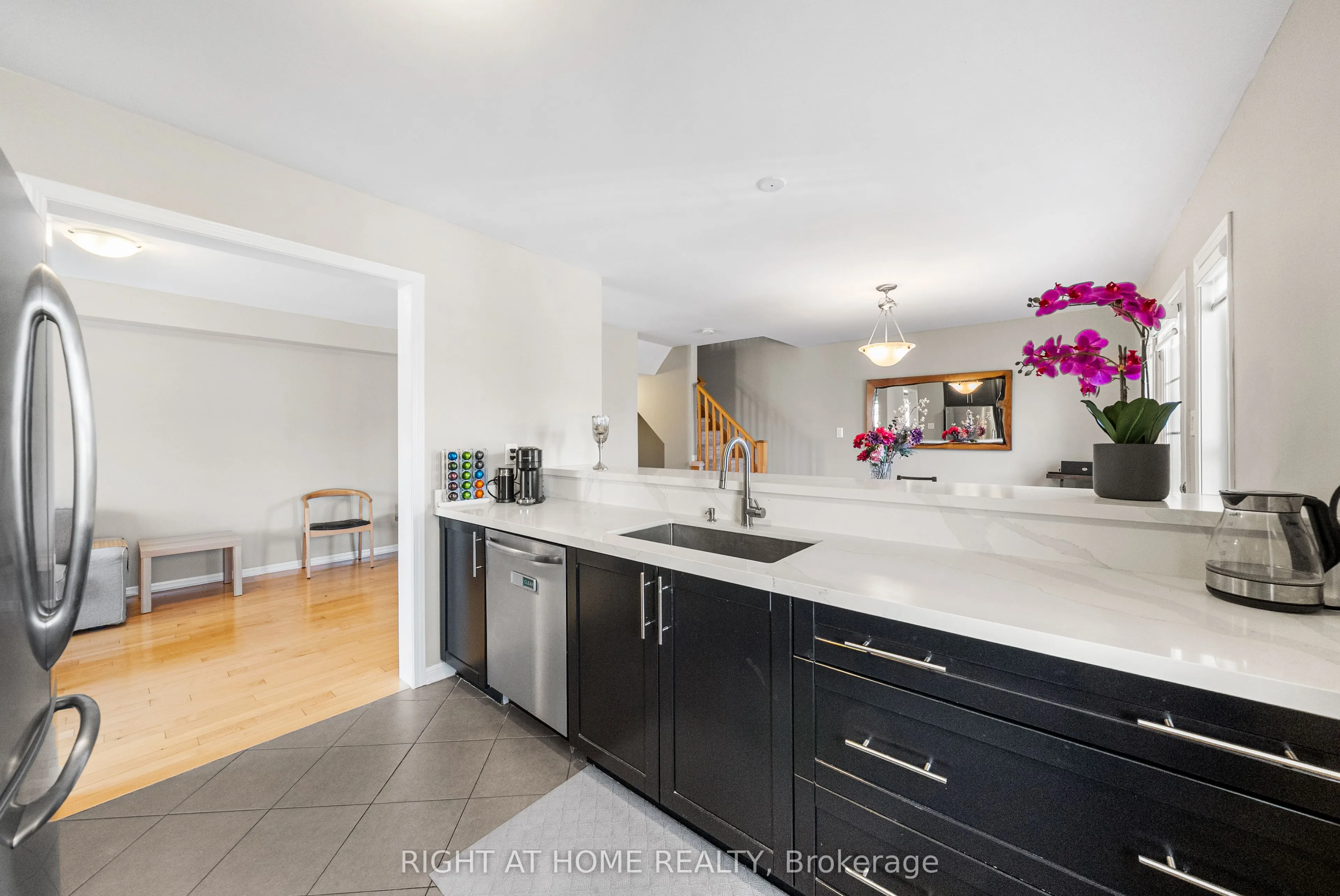 291 Woodley Crescent