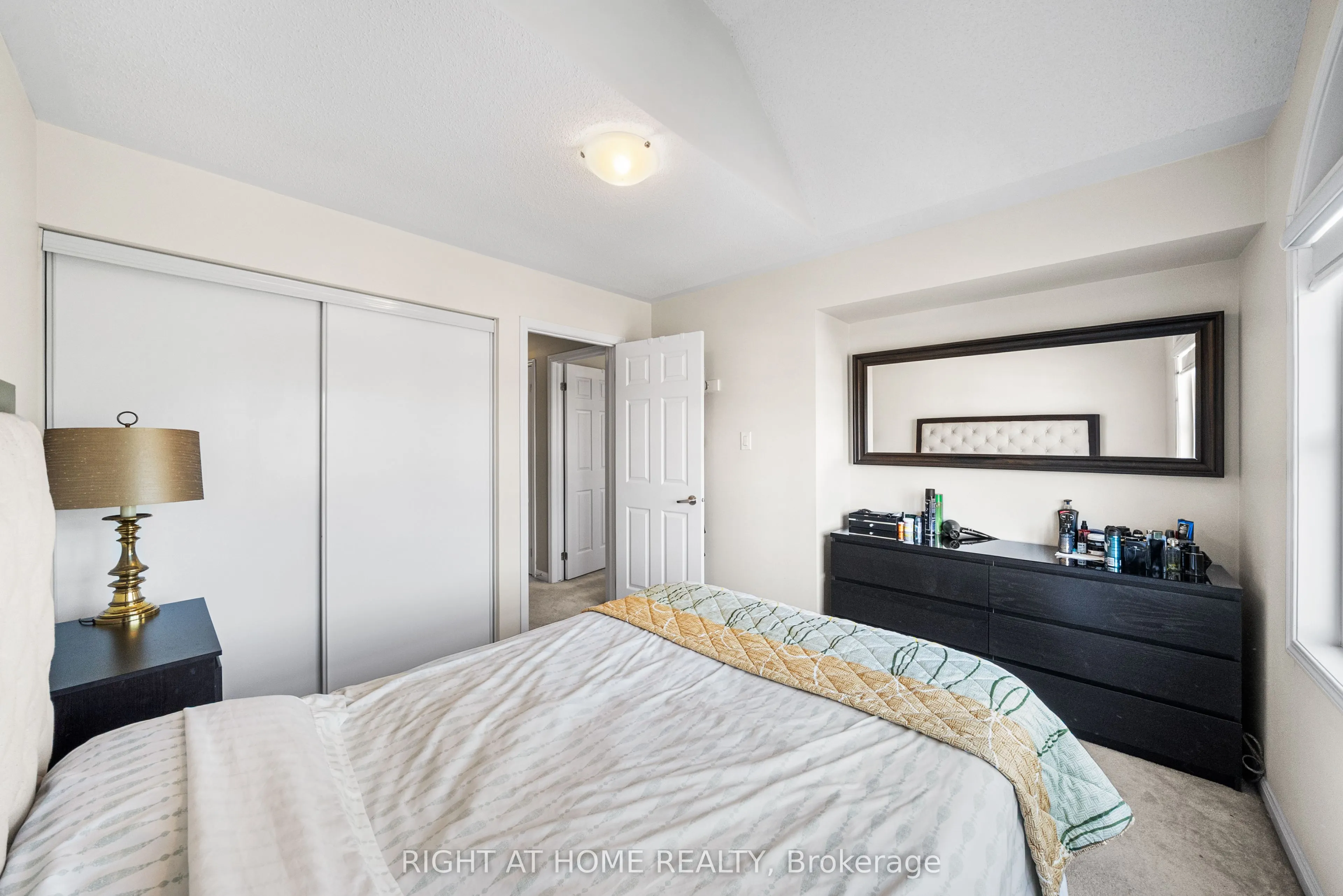 291 Woodley Crescent