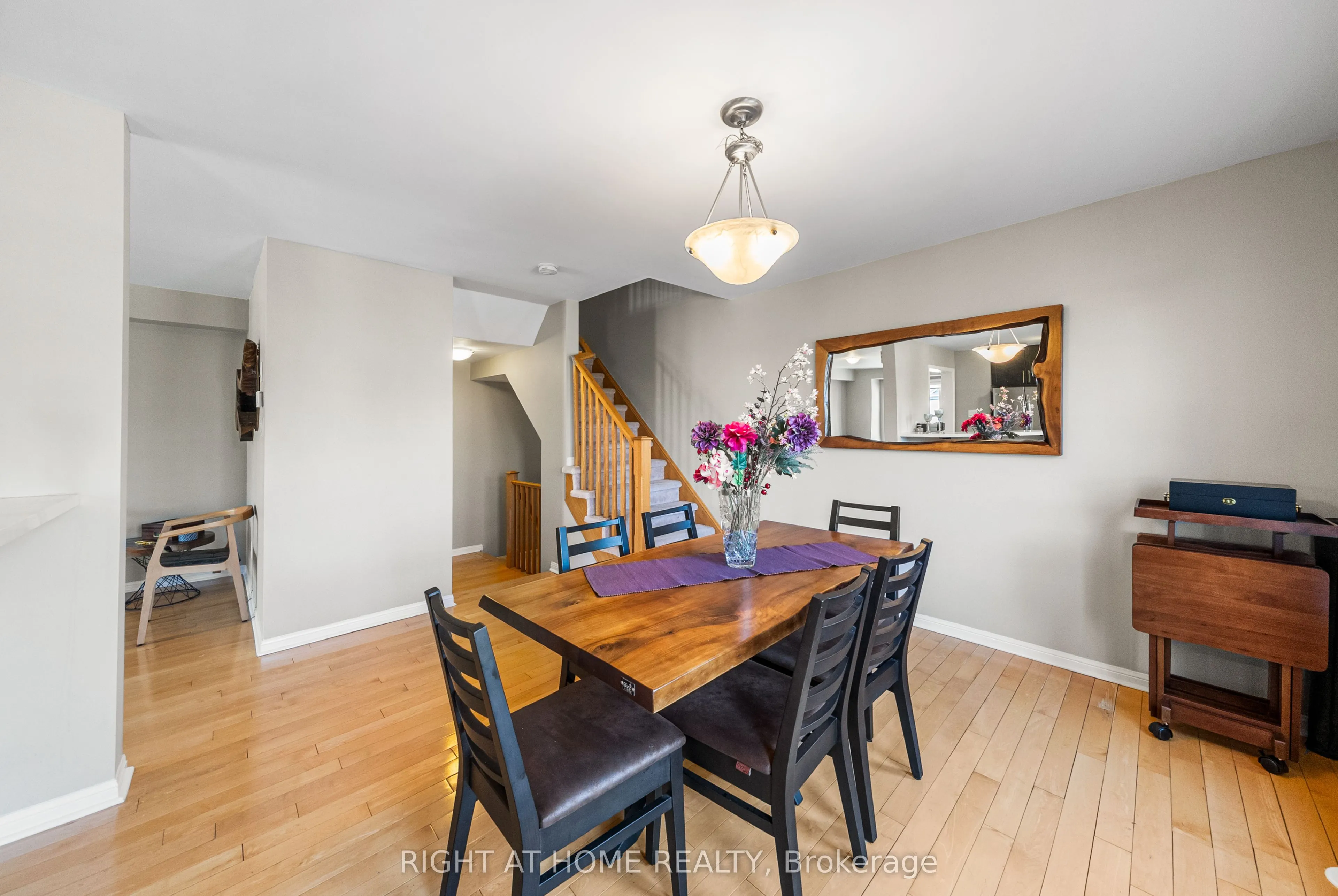 291 Woodley Crescent