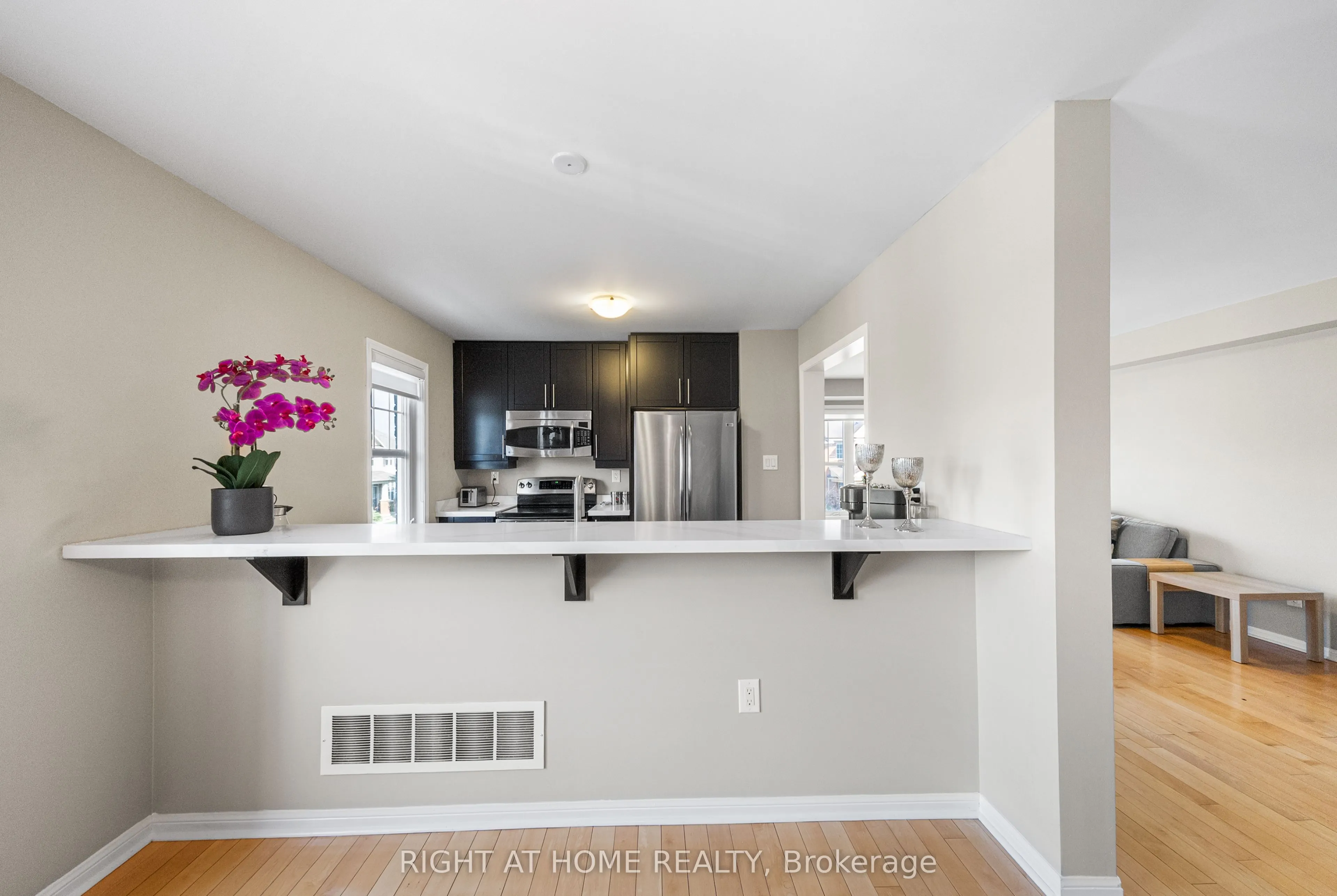 291 Woodley Crescent