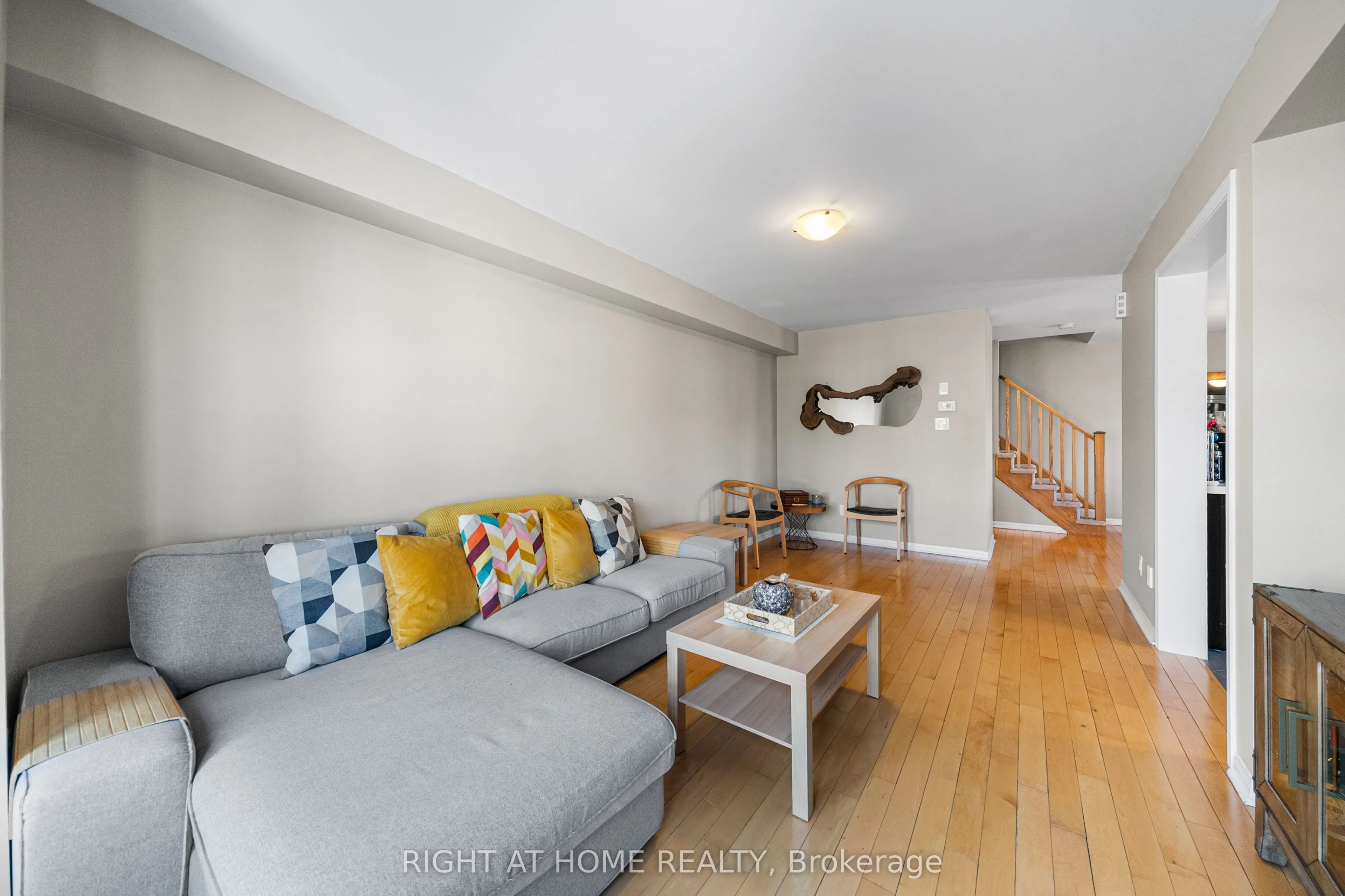291 Woodley Crescent