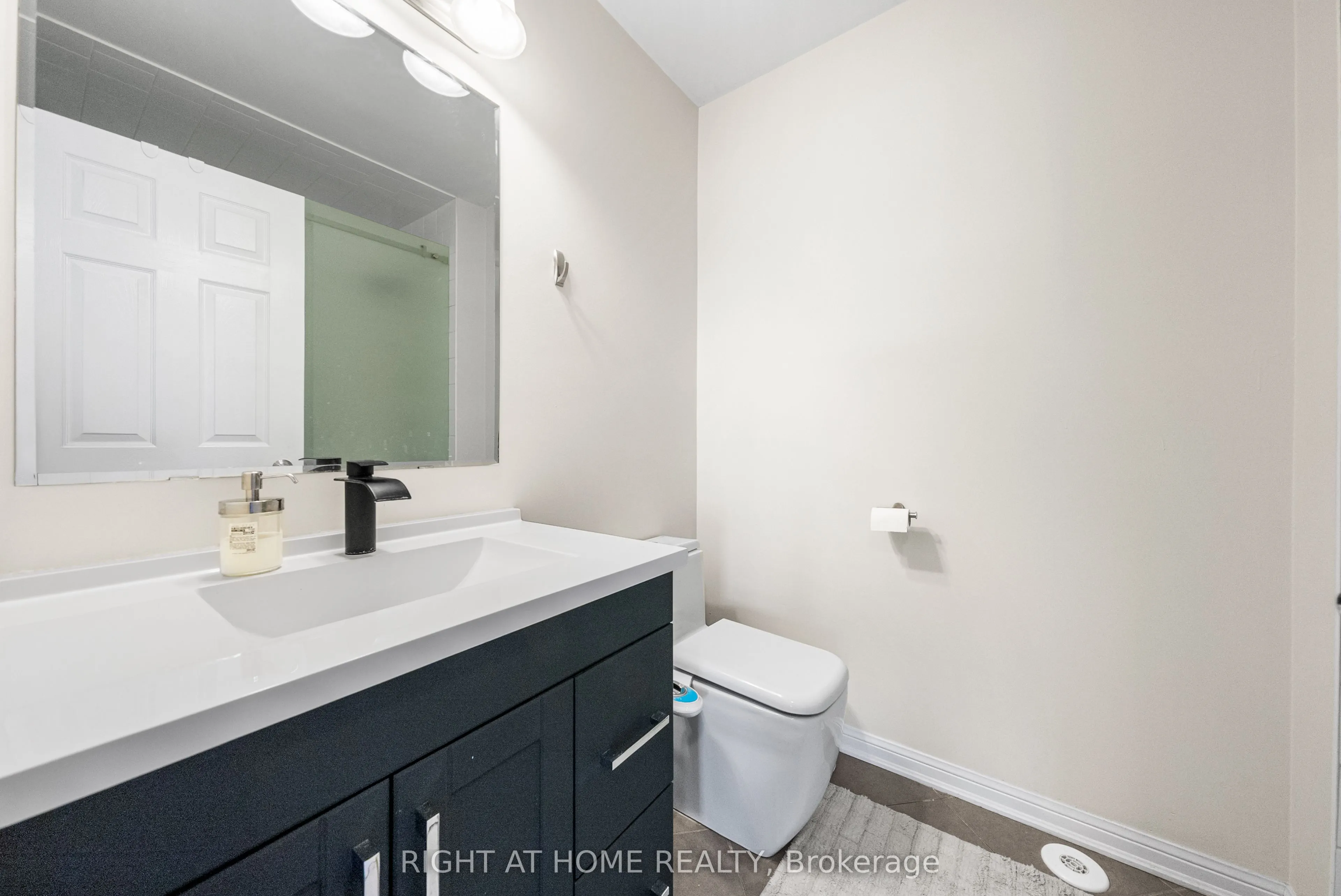 291 Woodley Crescent
