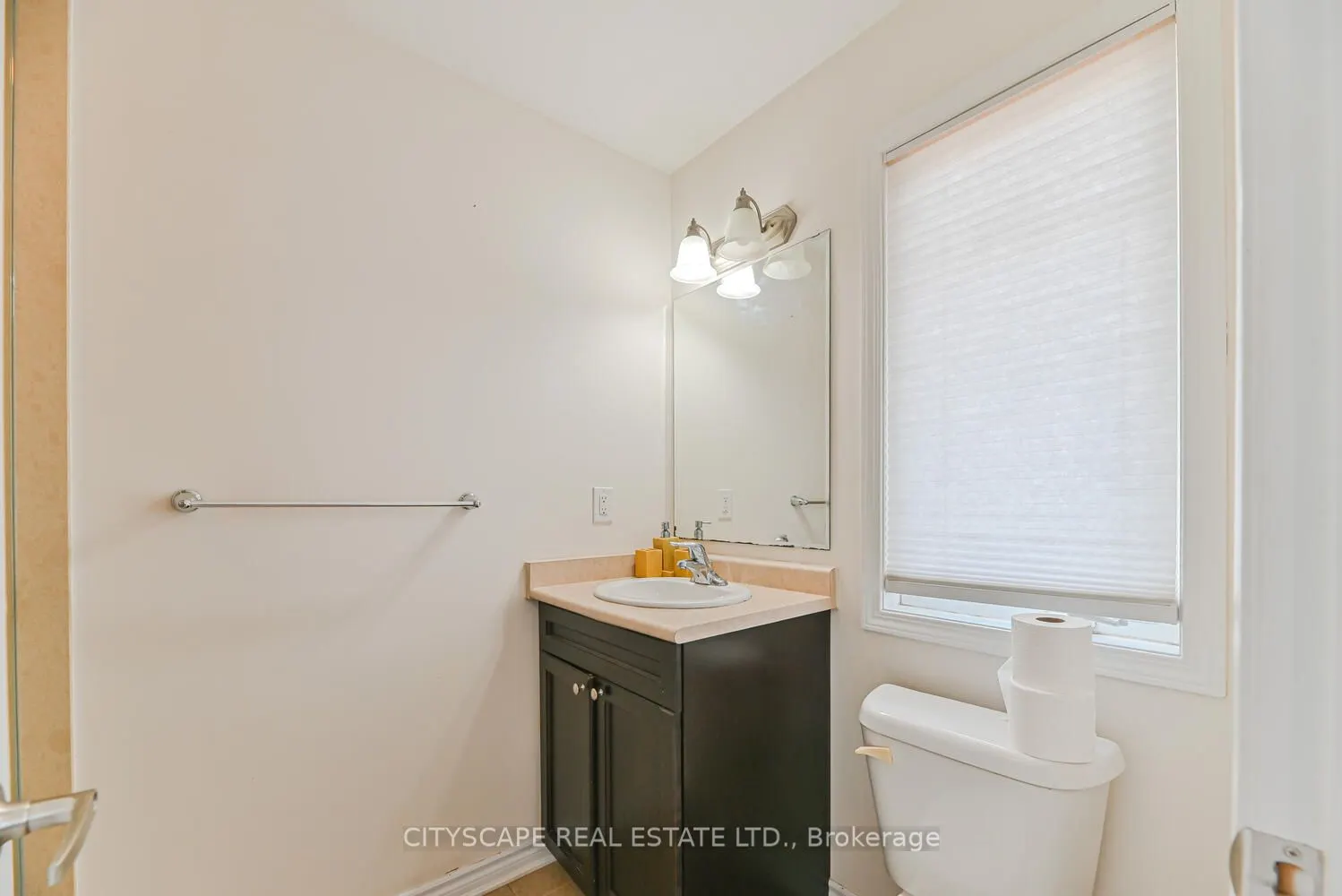 553 Pharo Point