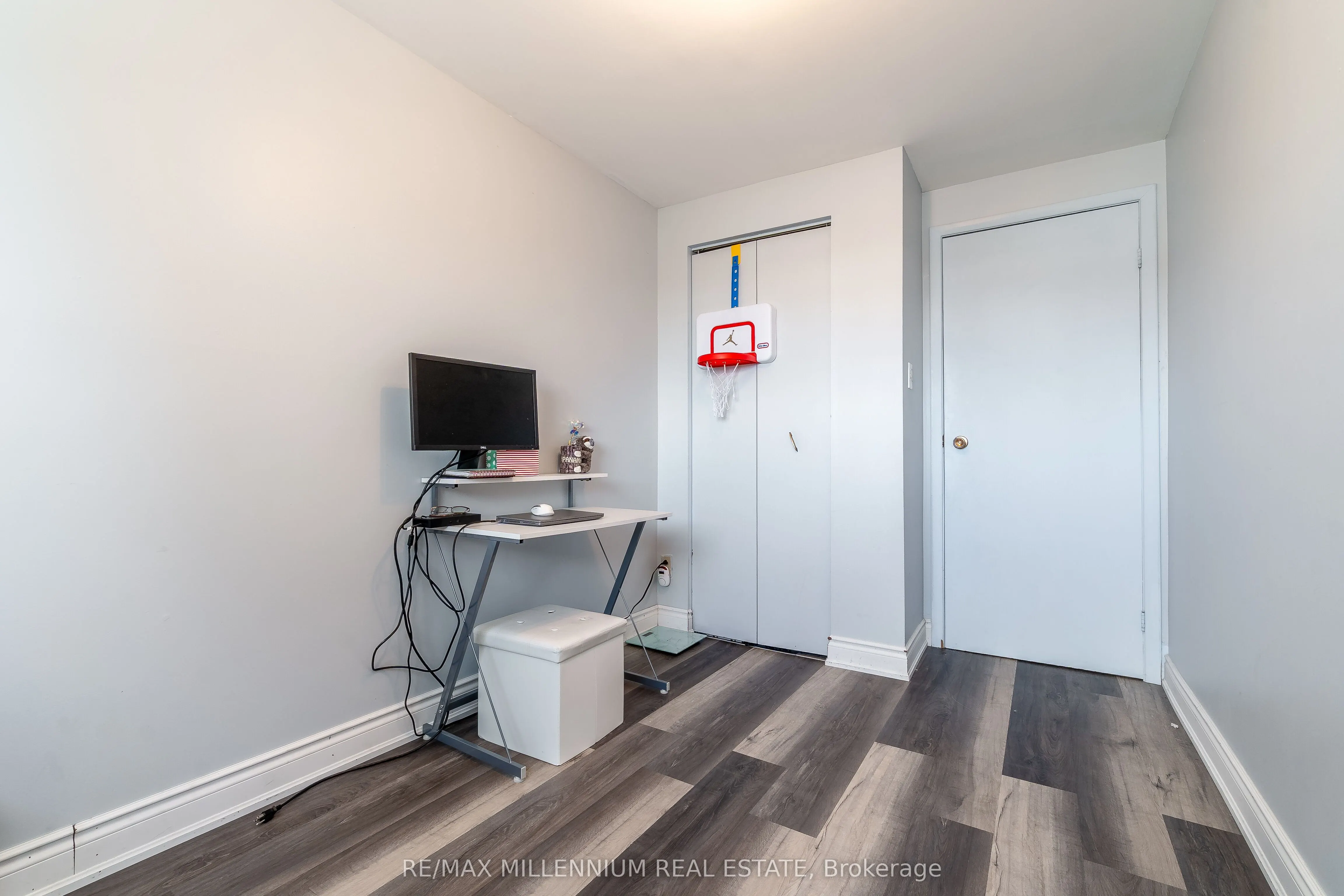 52 Village Court, #26