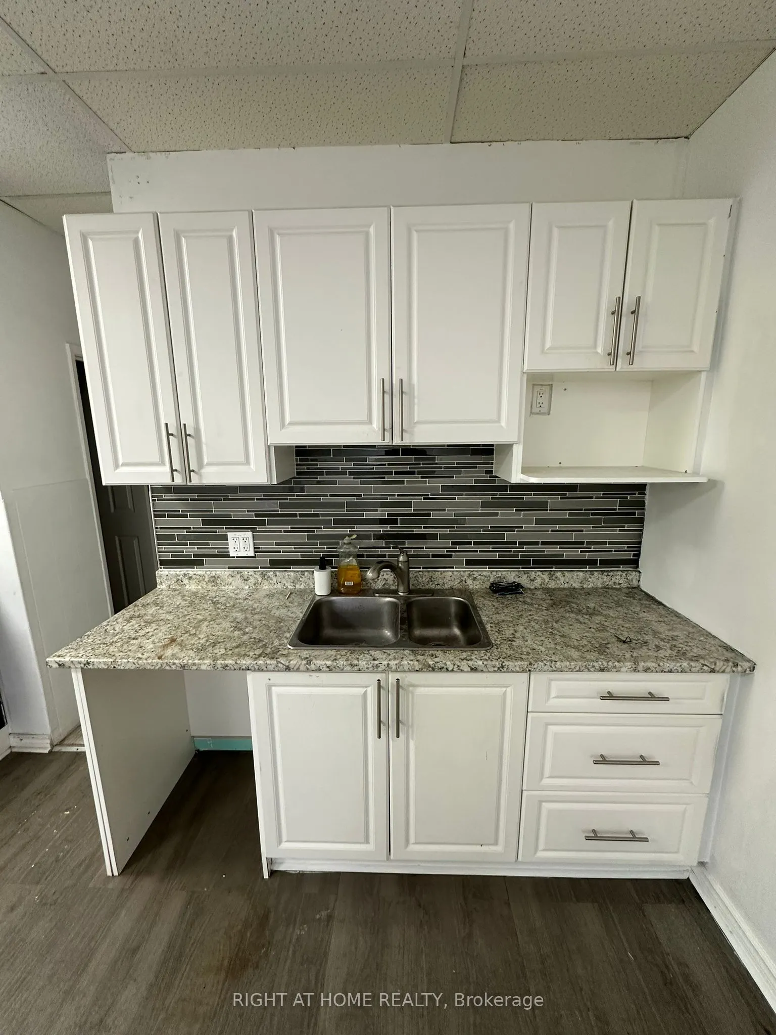 1278 St.Clair Avenue W, #5