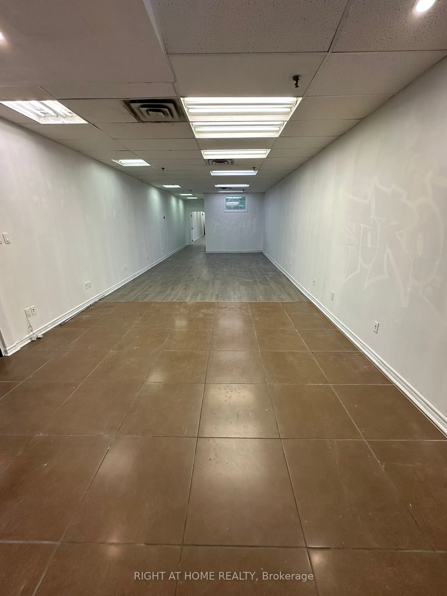 1278 St.Clair Avenue W, #5